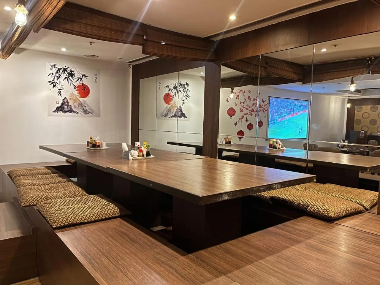 Restaurant/places to eat in YUHI MANSIONS-A Boutique Hotel