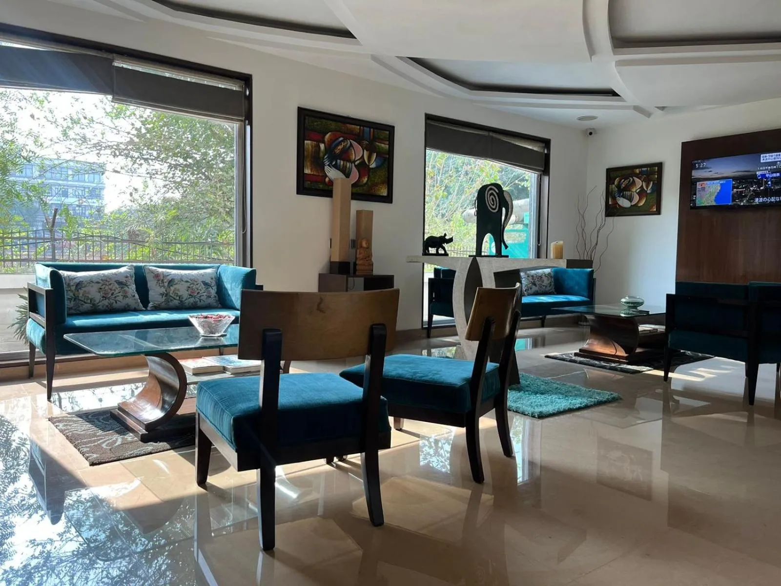 Living room in YUHI MANSIONS-A Boutique Hotel