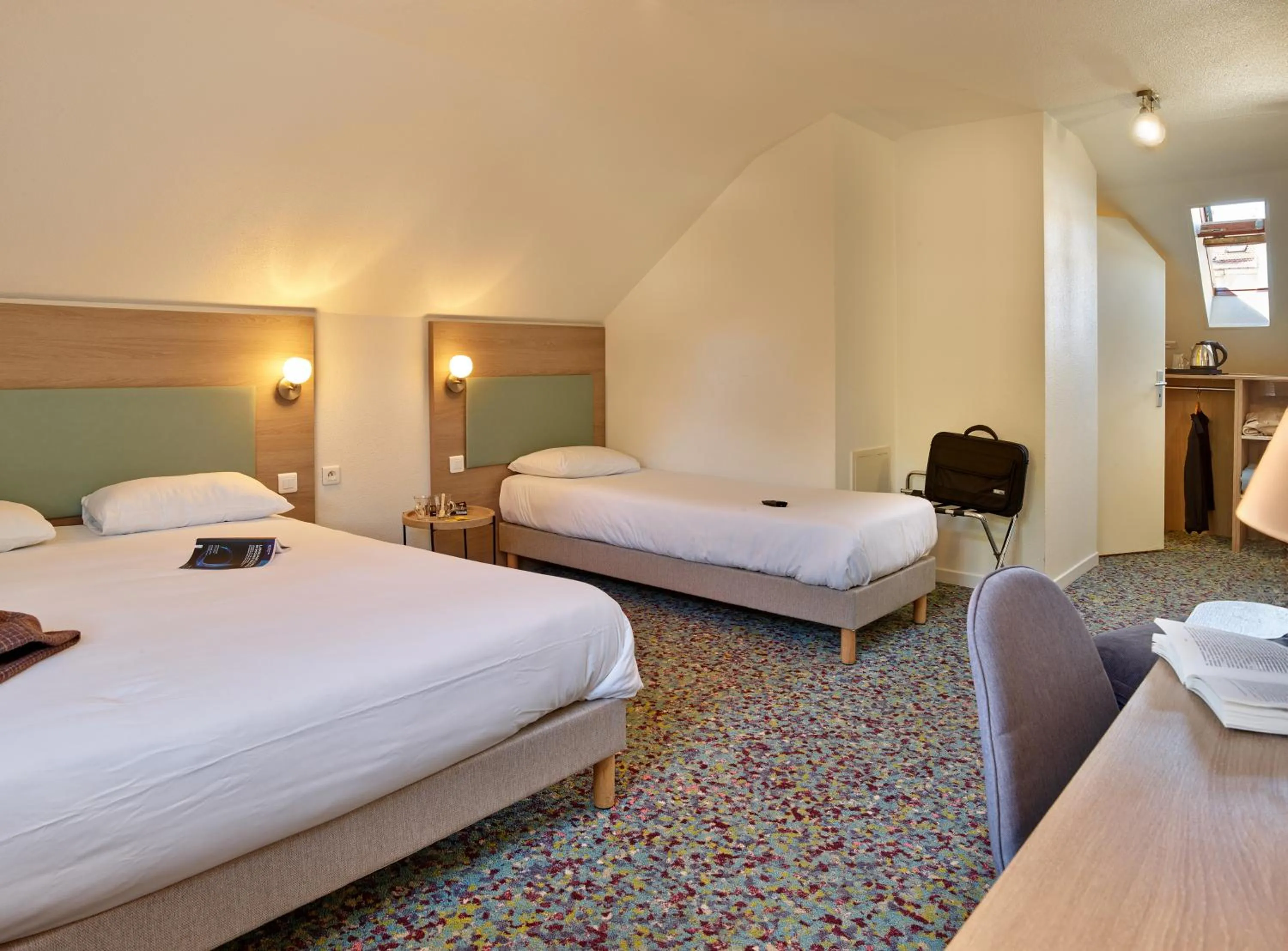 Photo of the whole room, Bed in Hôtel REVOTEL Nancy Centre Gare et Congrès
