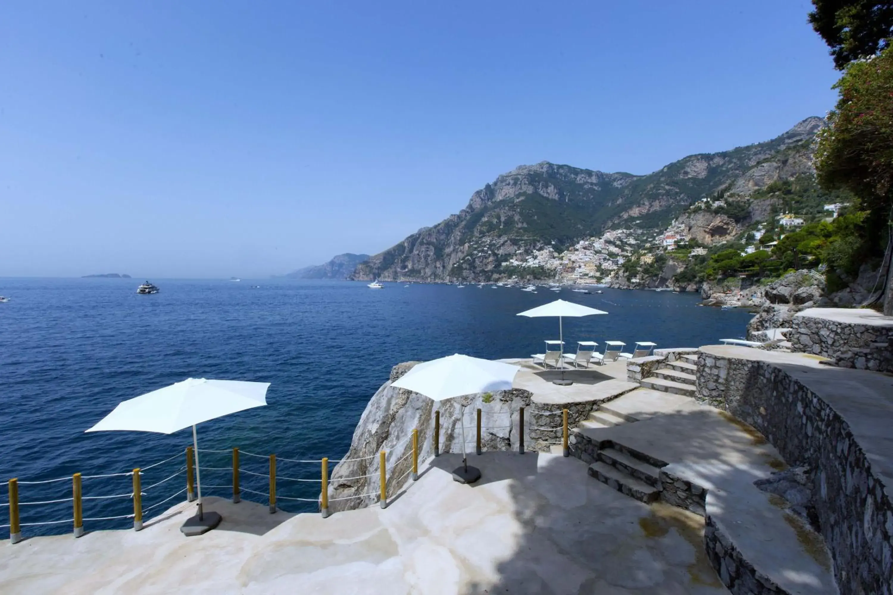 Amore Rentals - Villa Lo Scoglio Amore Rentals - Villa Lo Scoglio