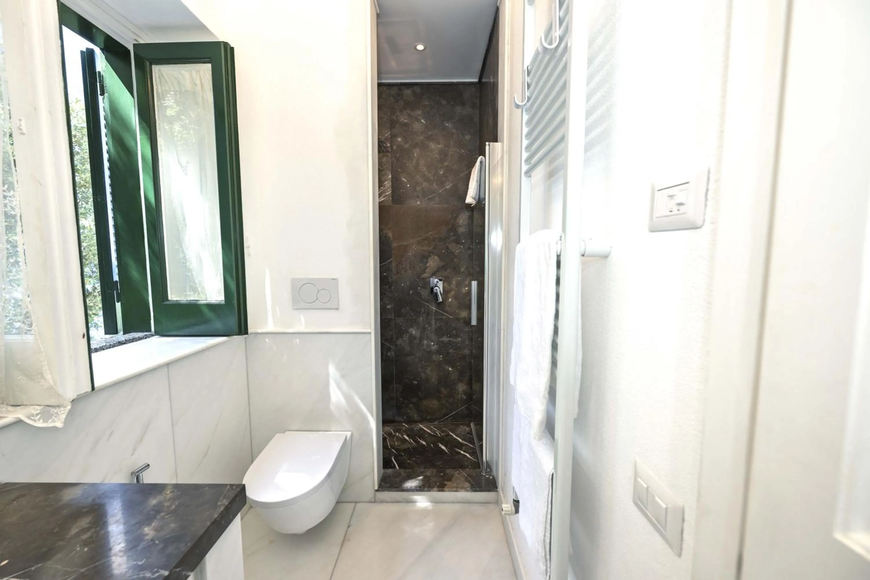 Bathroom in Amore Rentals - Villa Lo Scoglio
