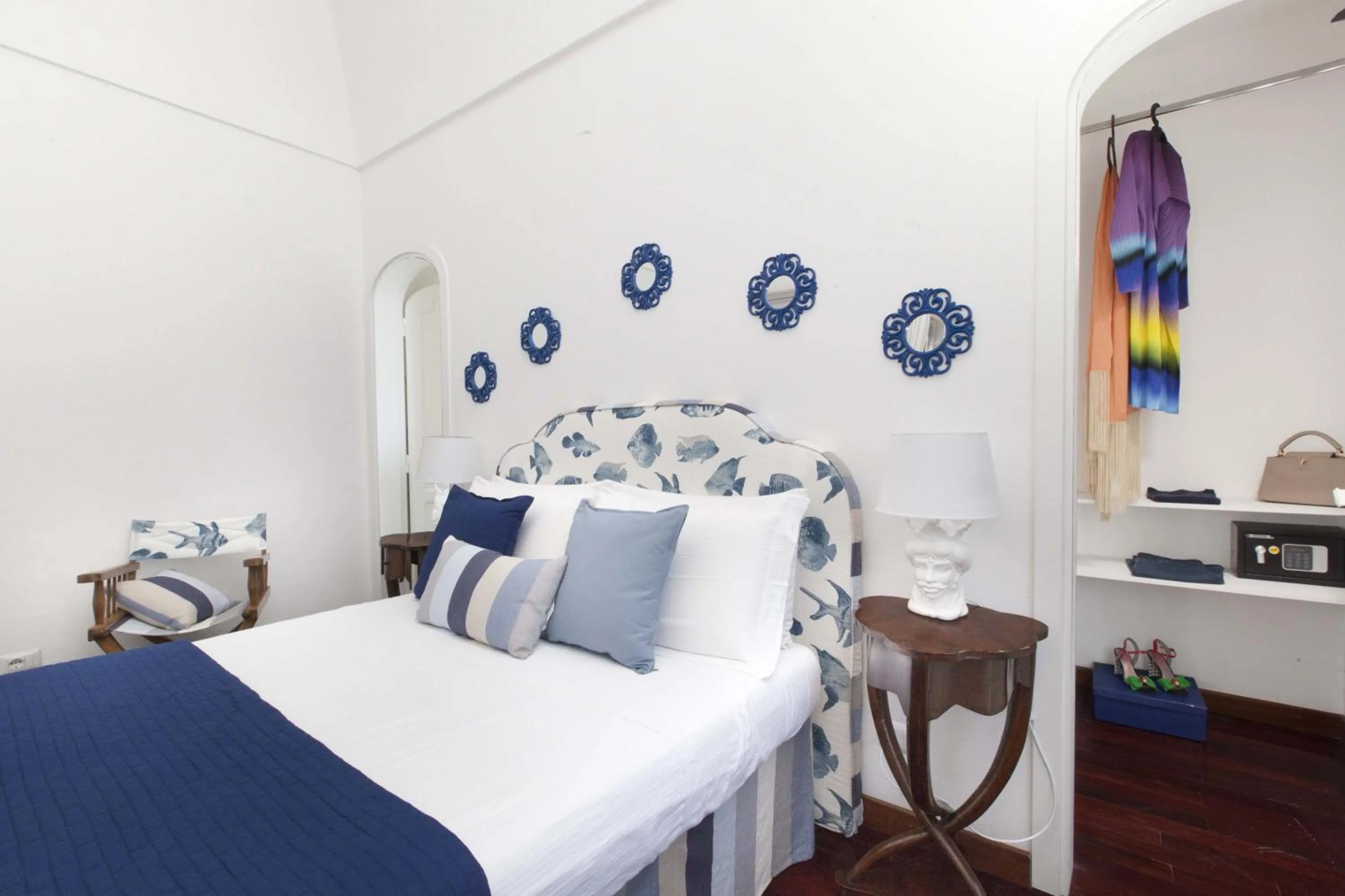Bedroom, Bed in Amore Rentals - Villa Lo Scoglio