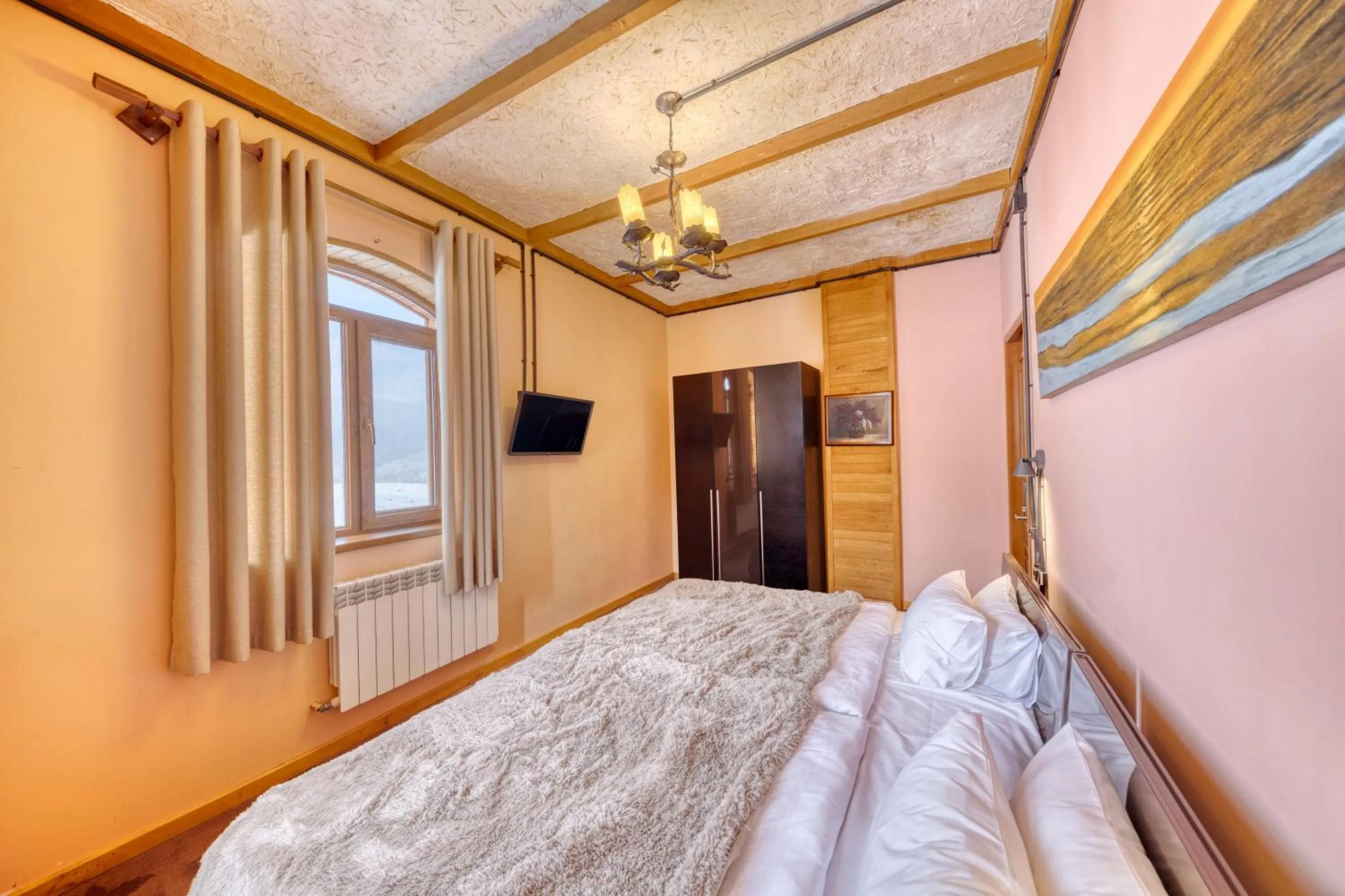 Bed in Alpine Castle Hotel