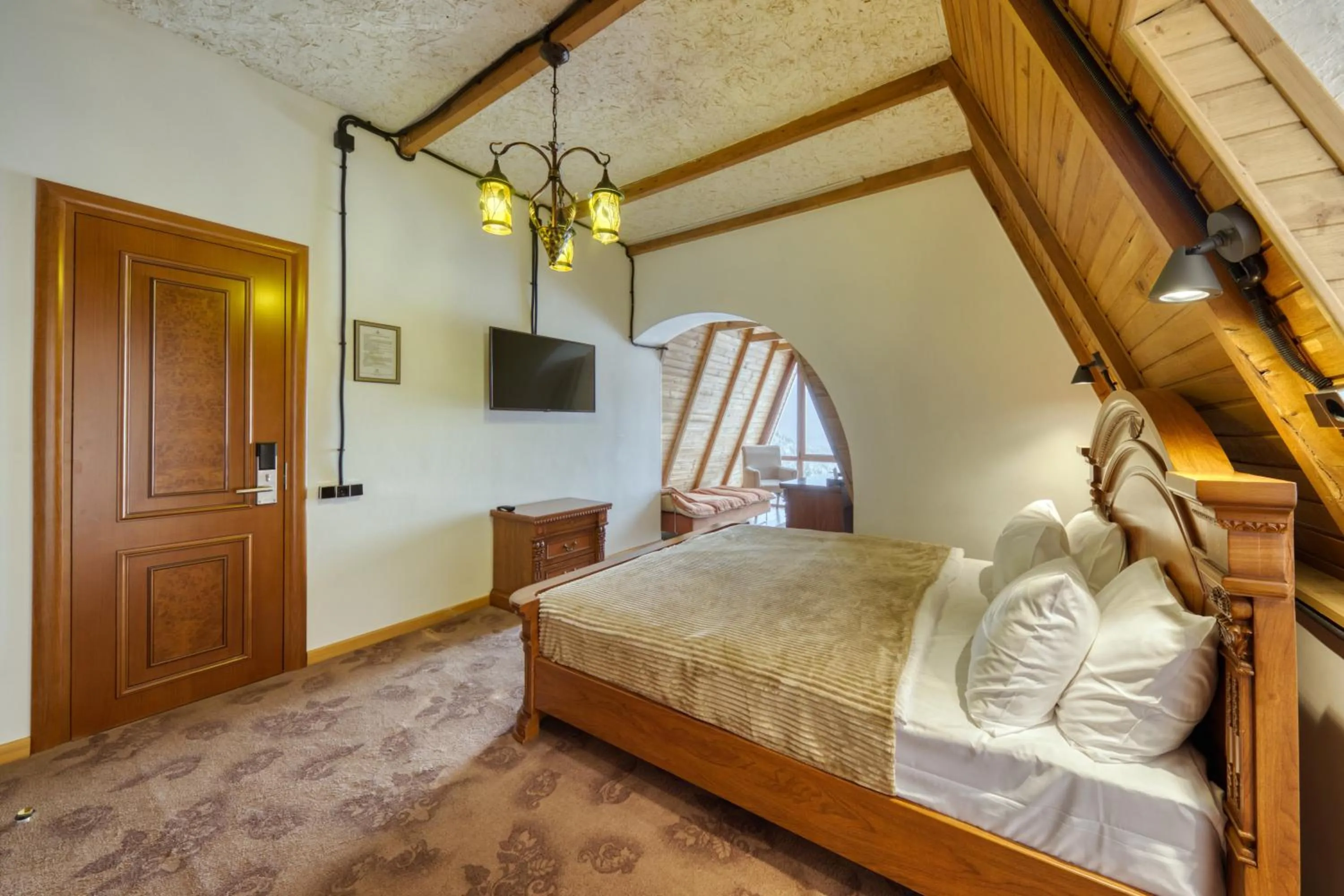Bed in Alpine Castle Hotel