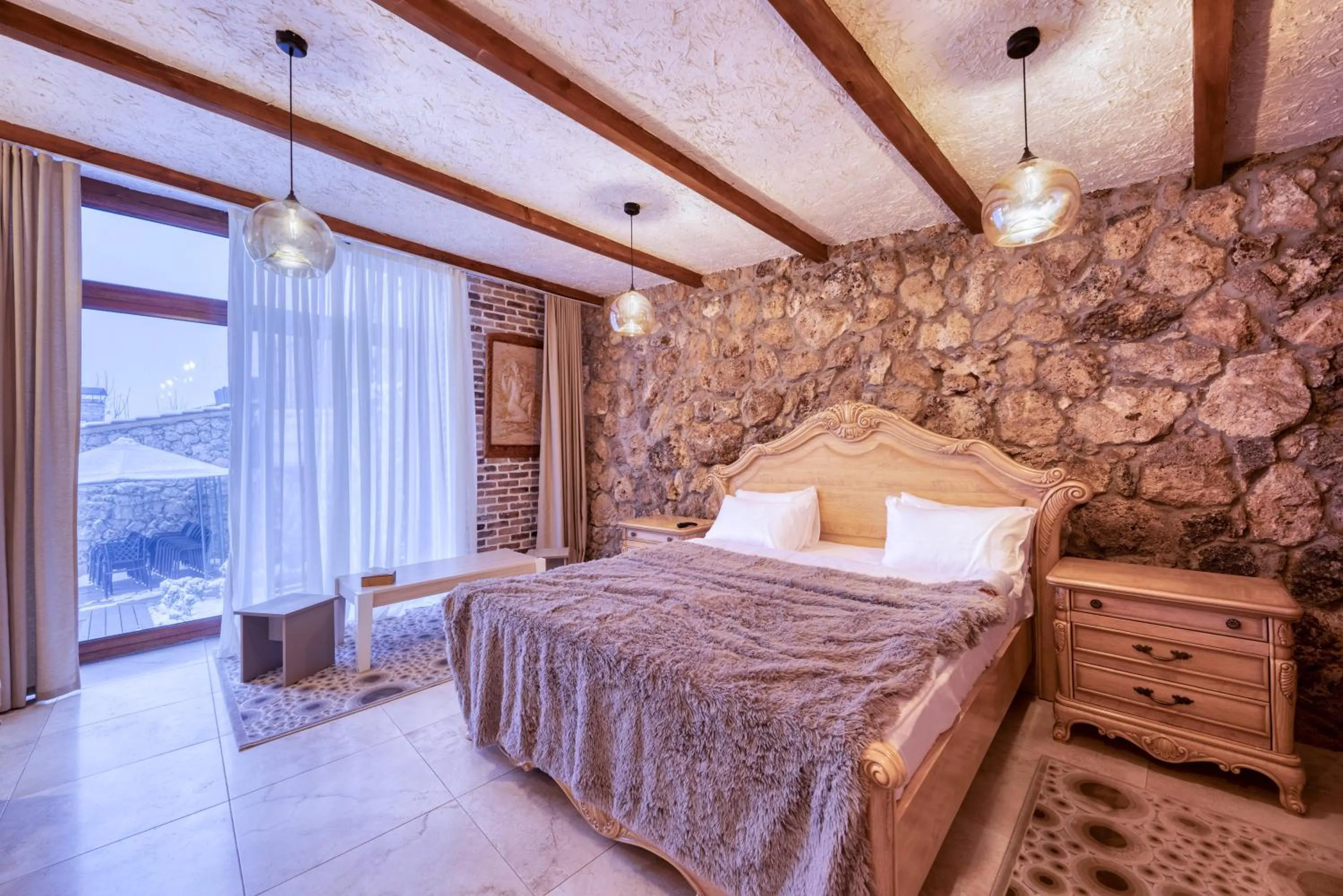 Bed in Alpine Castle Hotel