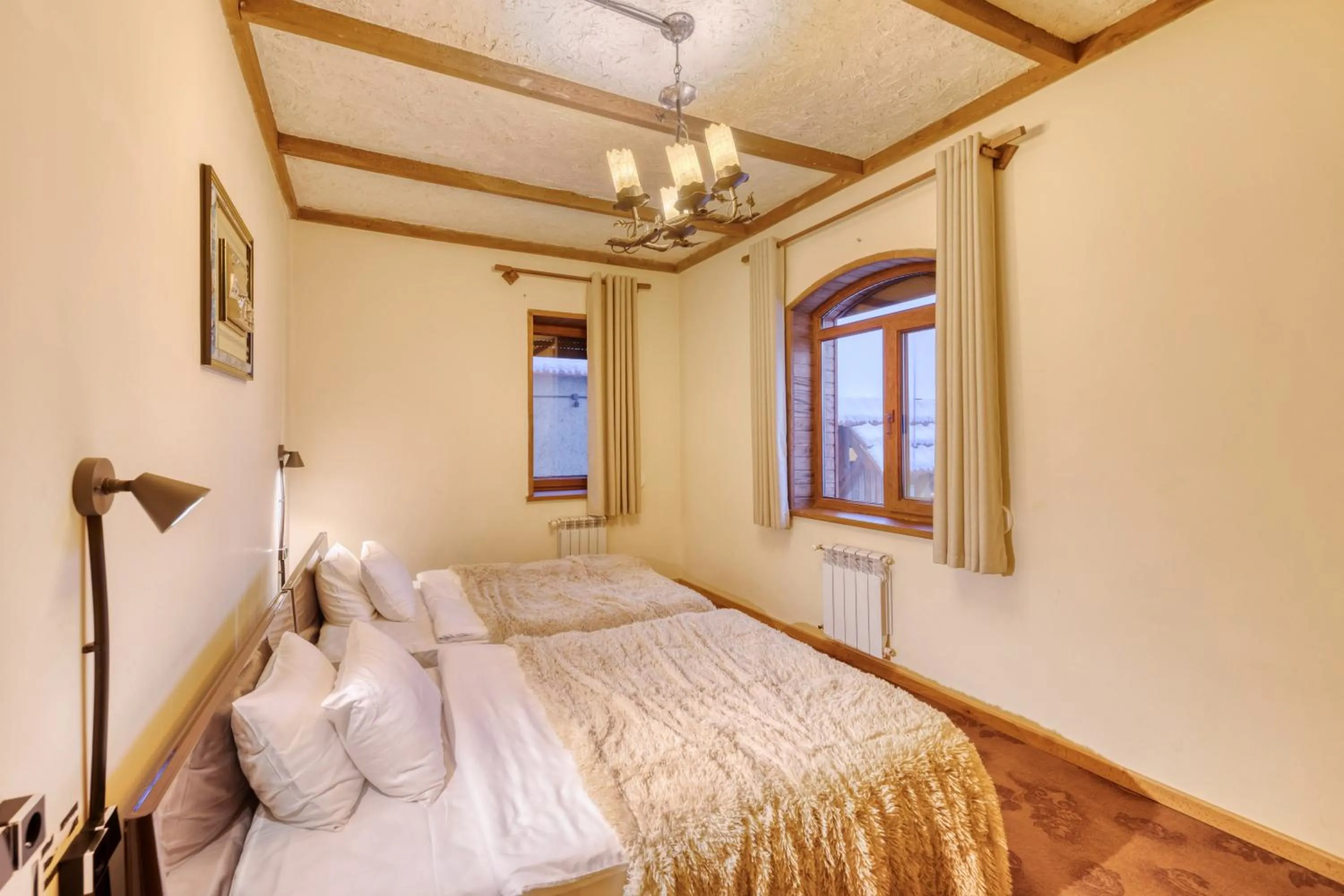 Bed in Alpine Castle Hotel