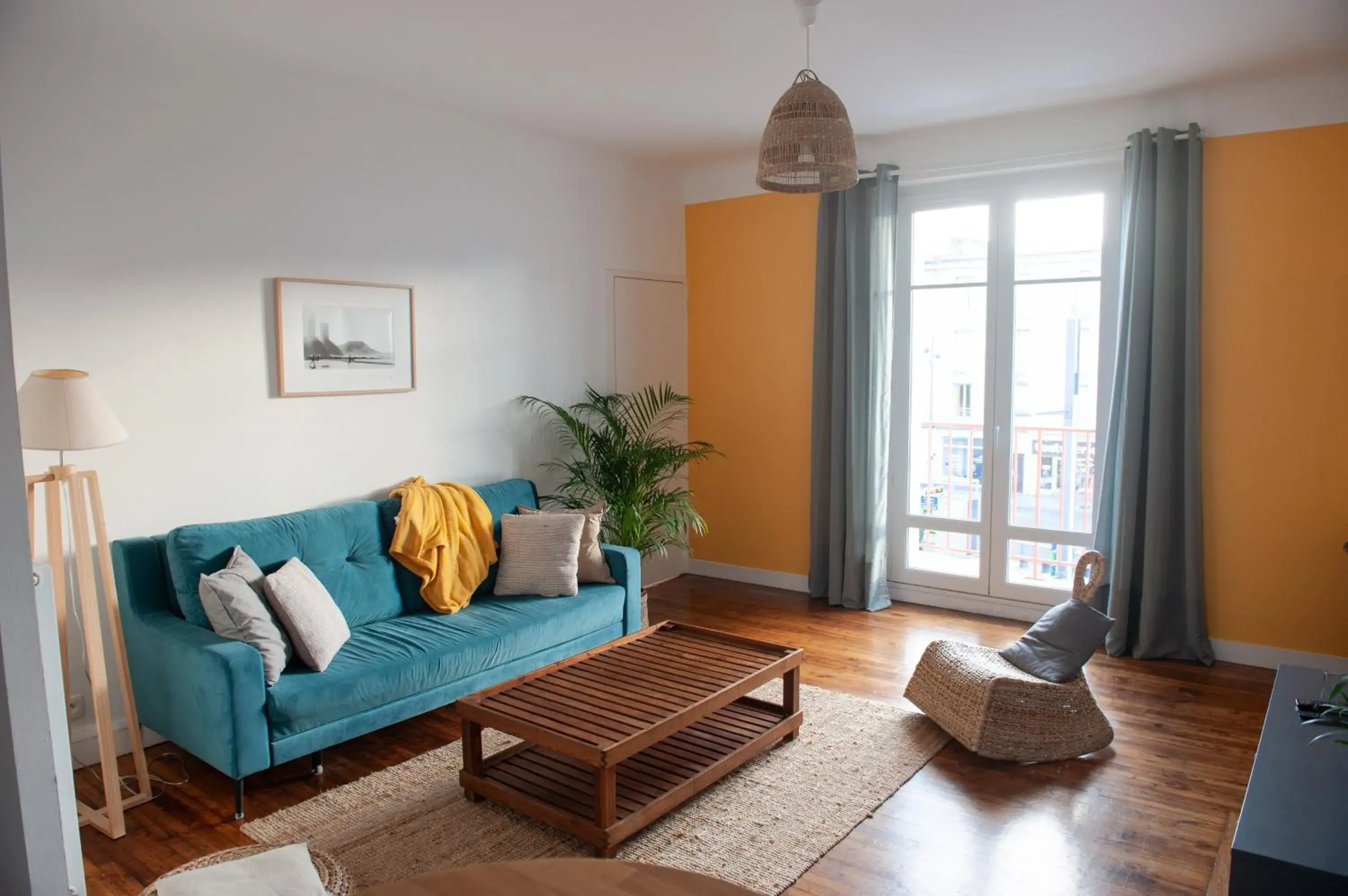 Appartement spacieux avec balcon et parking Appartement spacieux avec balcon et parking