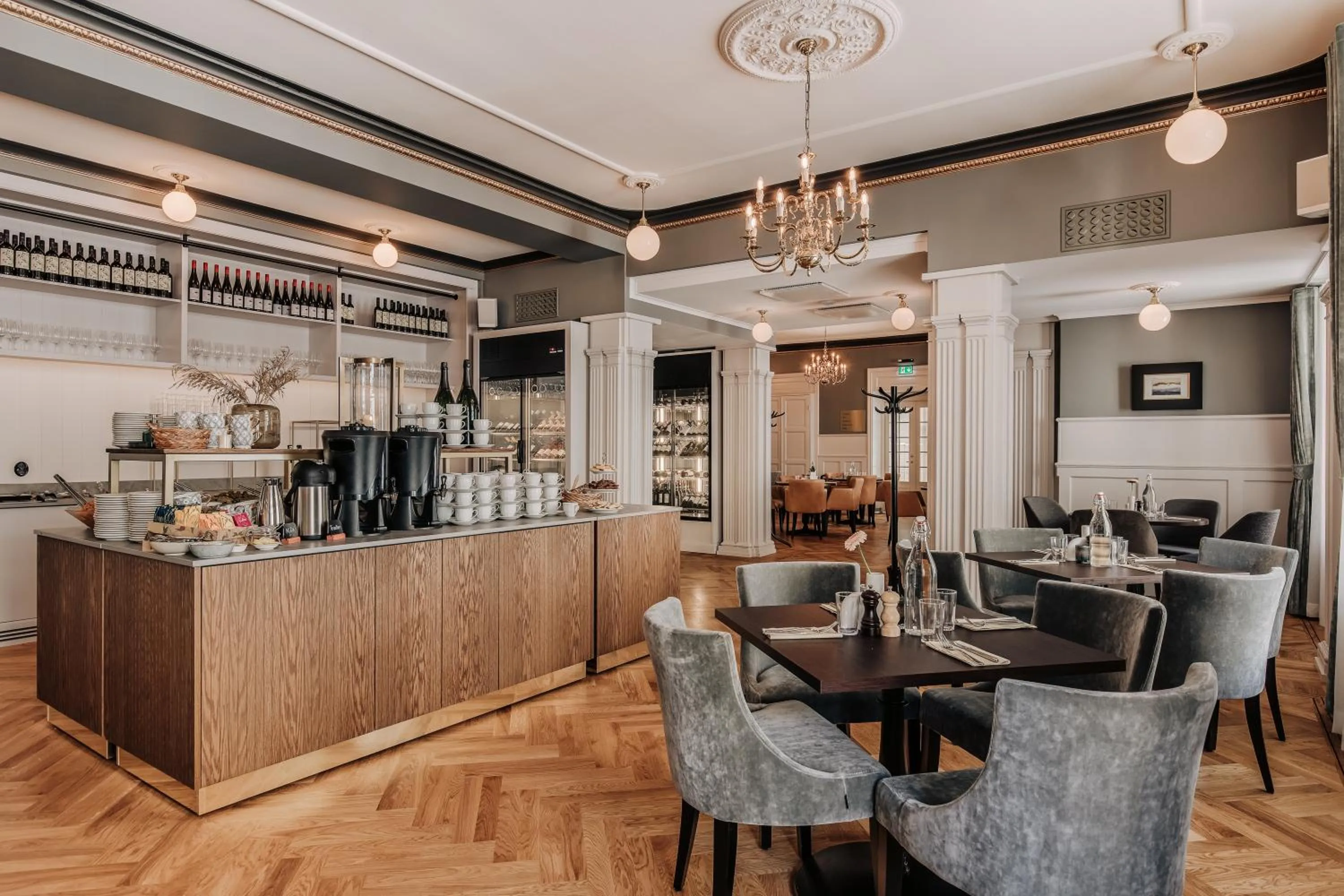 Restaurant/places to eat in Skara Stadshotell