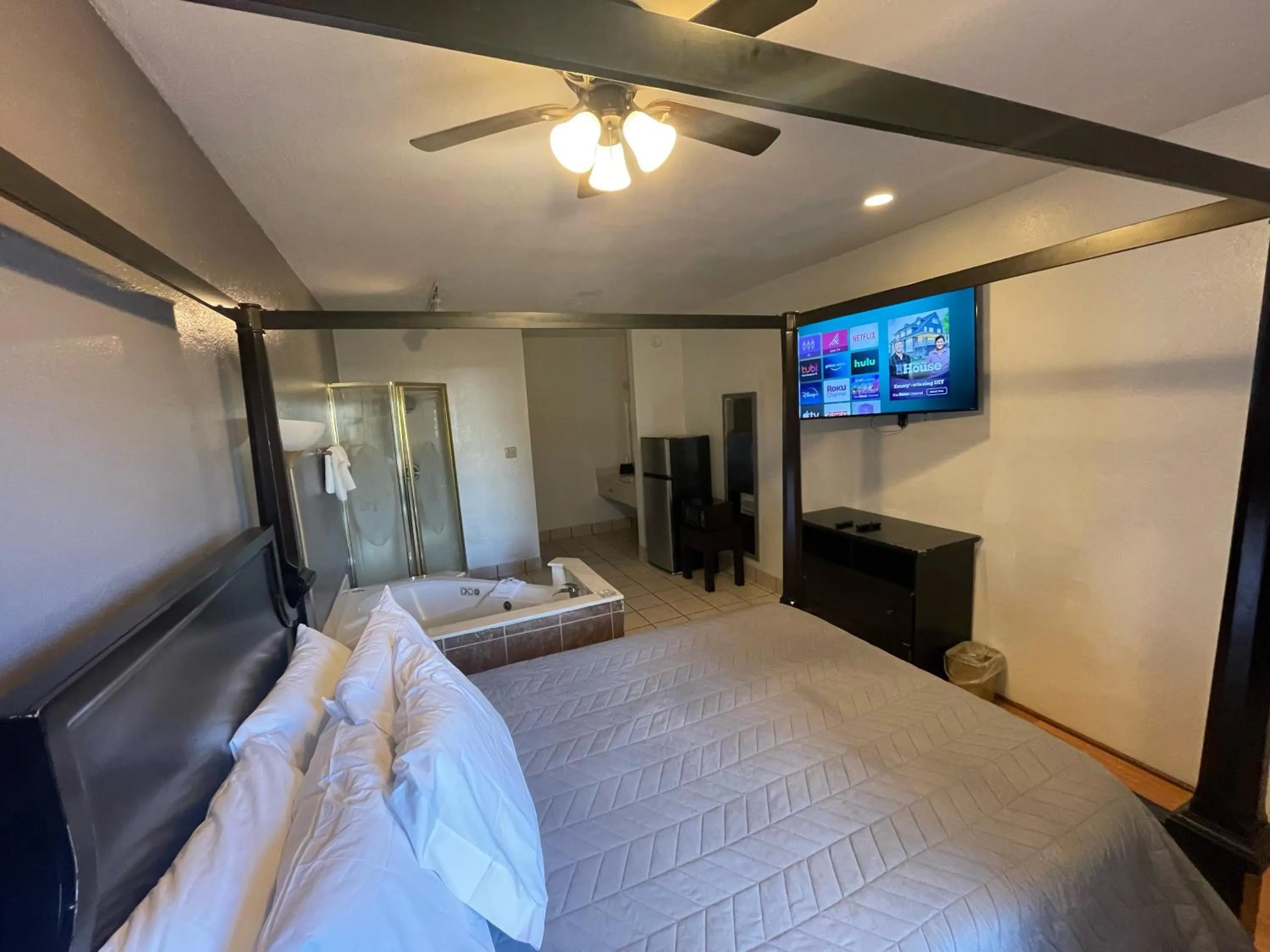 TV and multimedia, Bed in Best Budget Inn