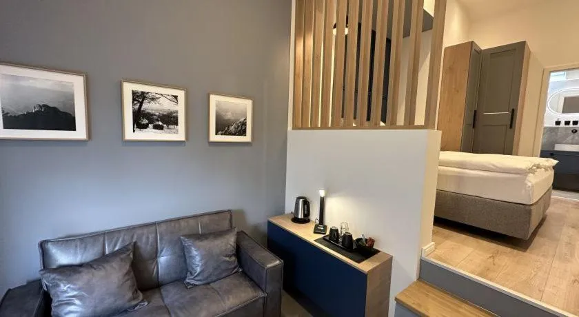 Bed in Hotel zur Post Dabringhausen - Quiet Business Hotel near Cologne and Dusseldorf Trade Fairs