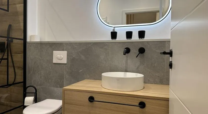 Hotel zur Post Dabringhausen - Quiet Business Hotel near Cologne and Dusseldorf Trade Fairs