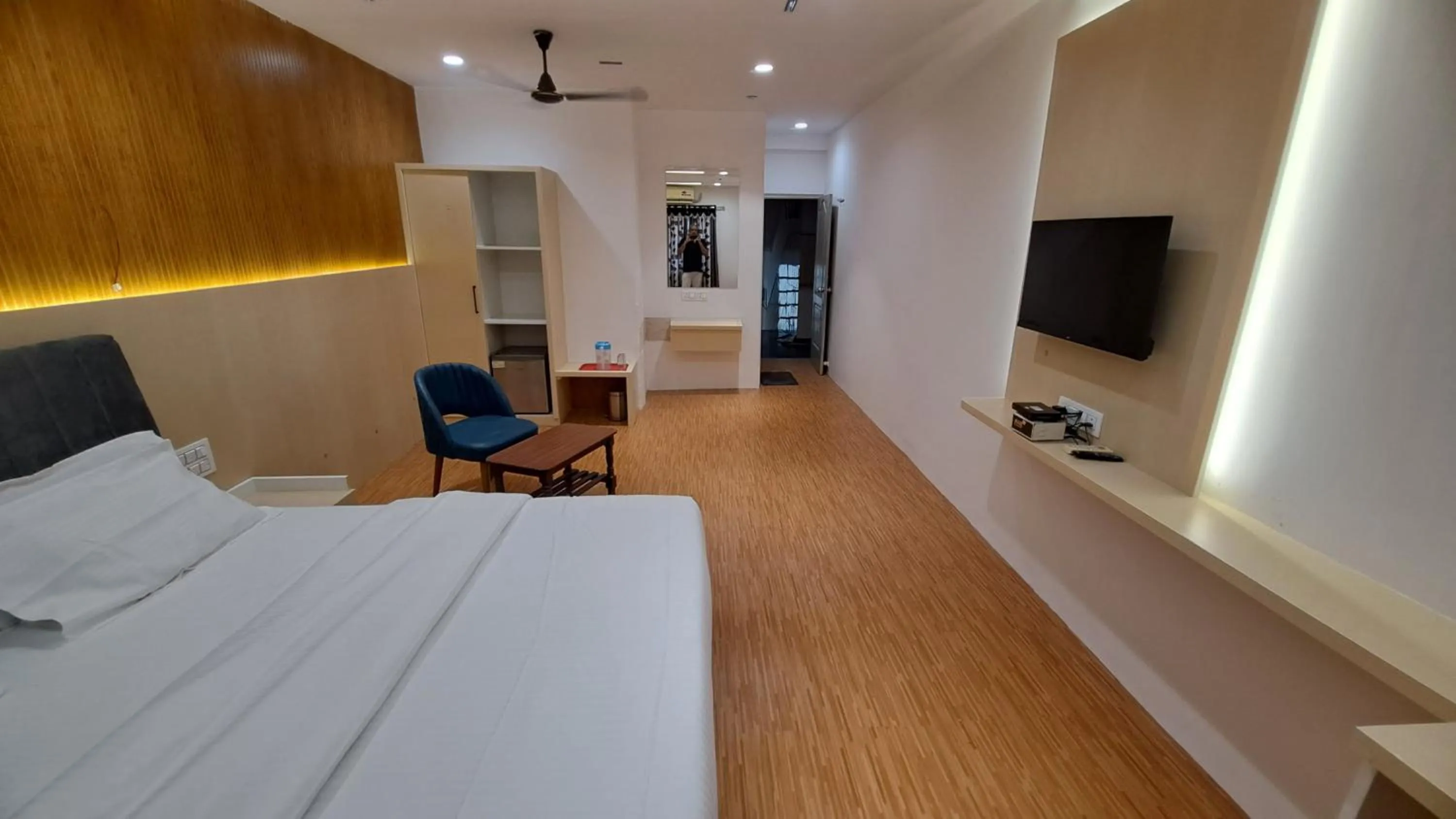 Bed in Hotel Dhruv Palace