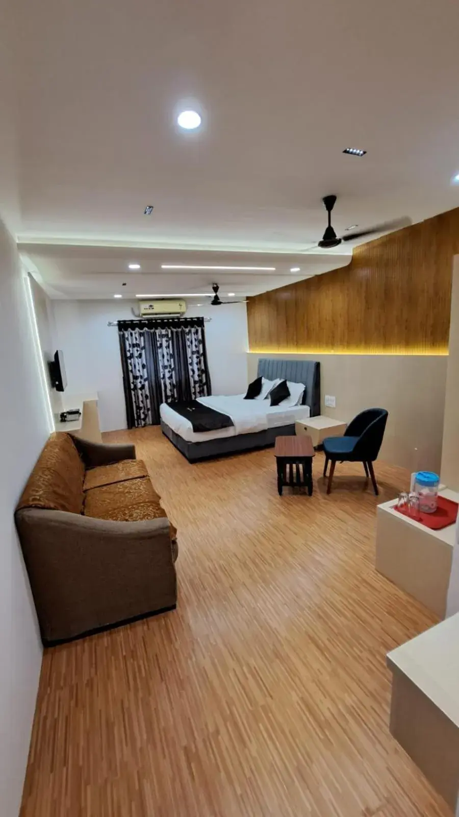 Hotel Dhruv Palace Hotel Dhruv Palace