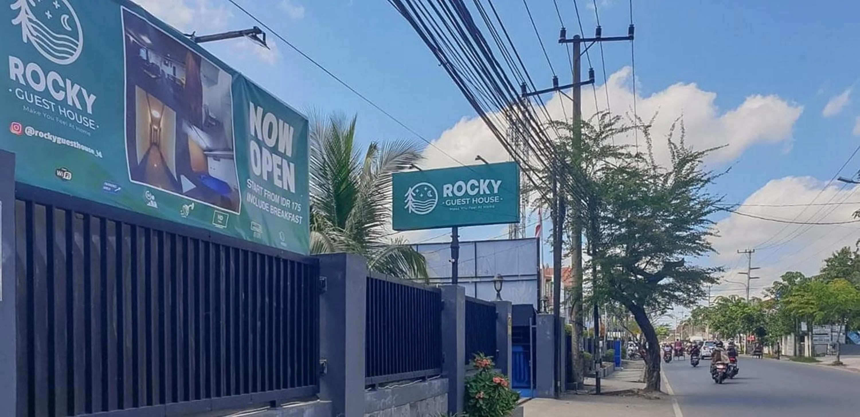 Property logo or sign in Rocky Guest House Syariah Mitra RedDoorz