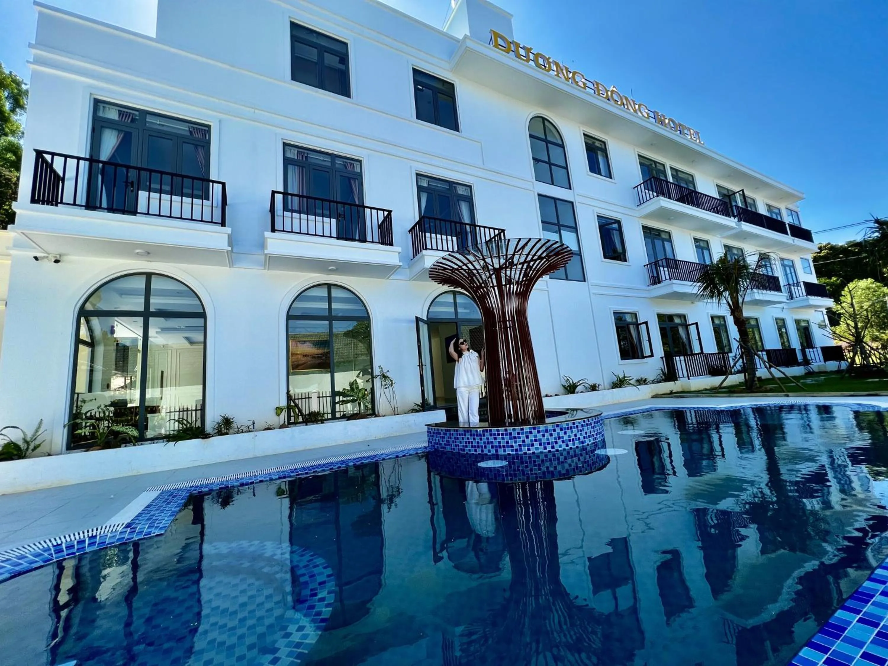 Property building in Dương Đông Hotel