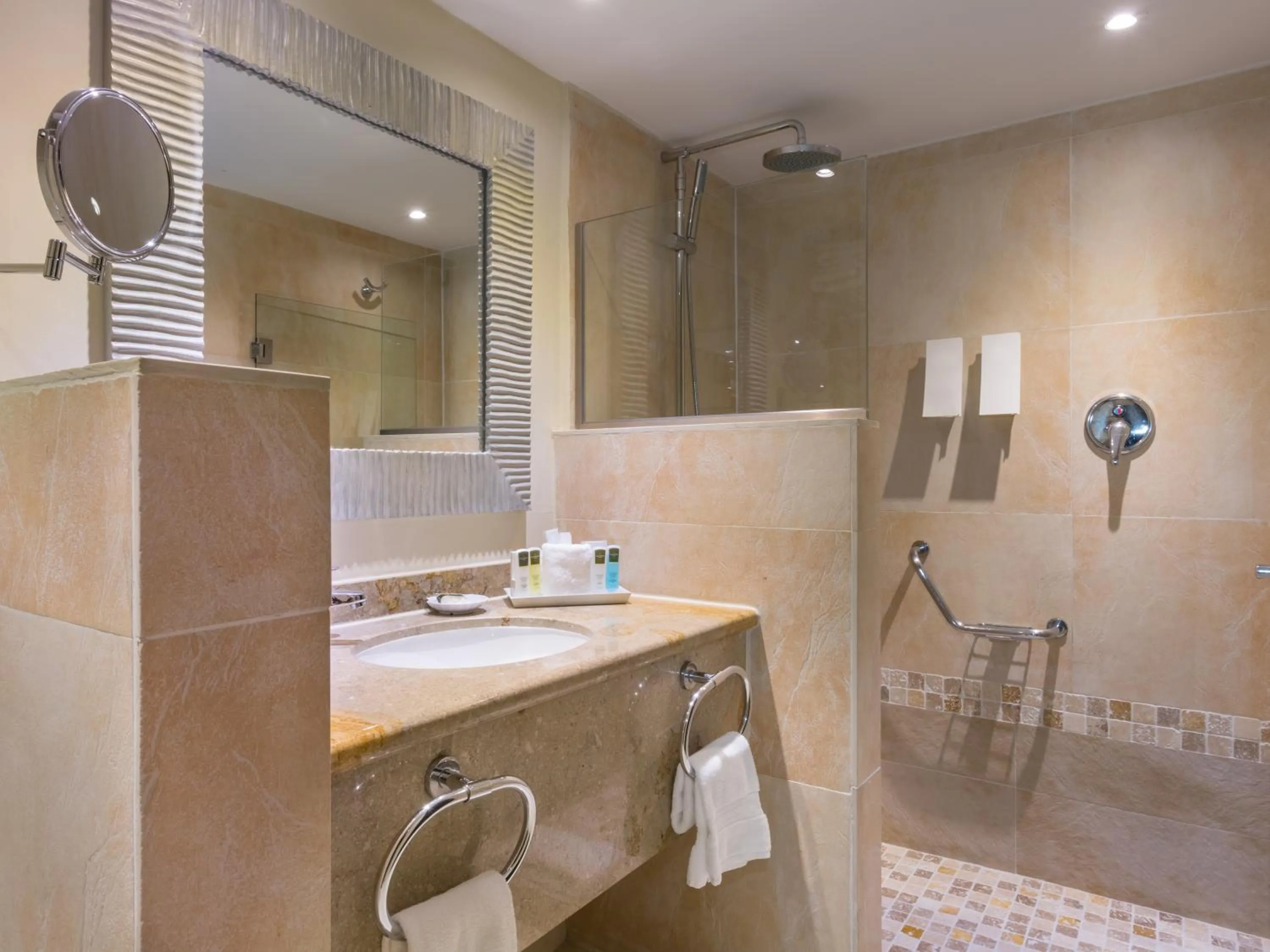 Bathroom in Barceló Aruba - All Inclusive