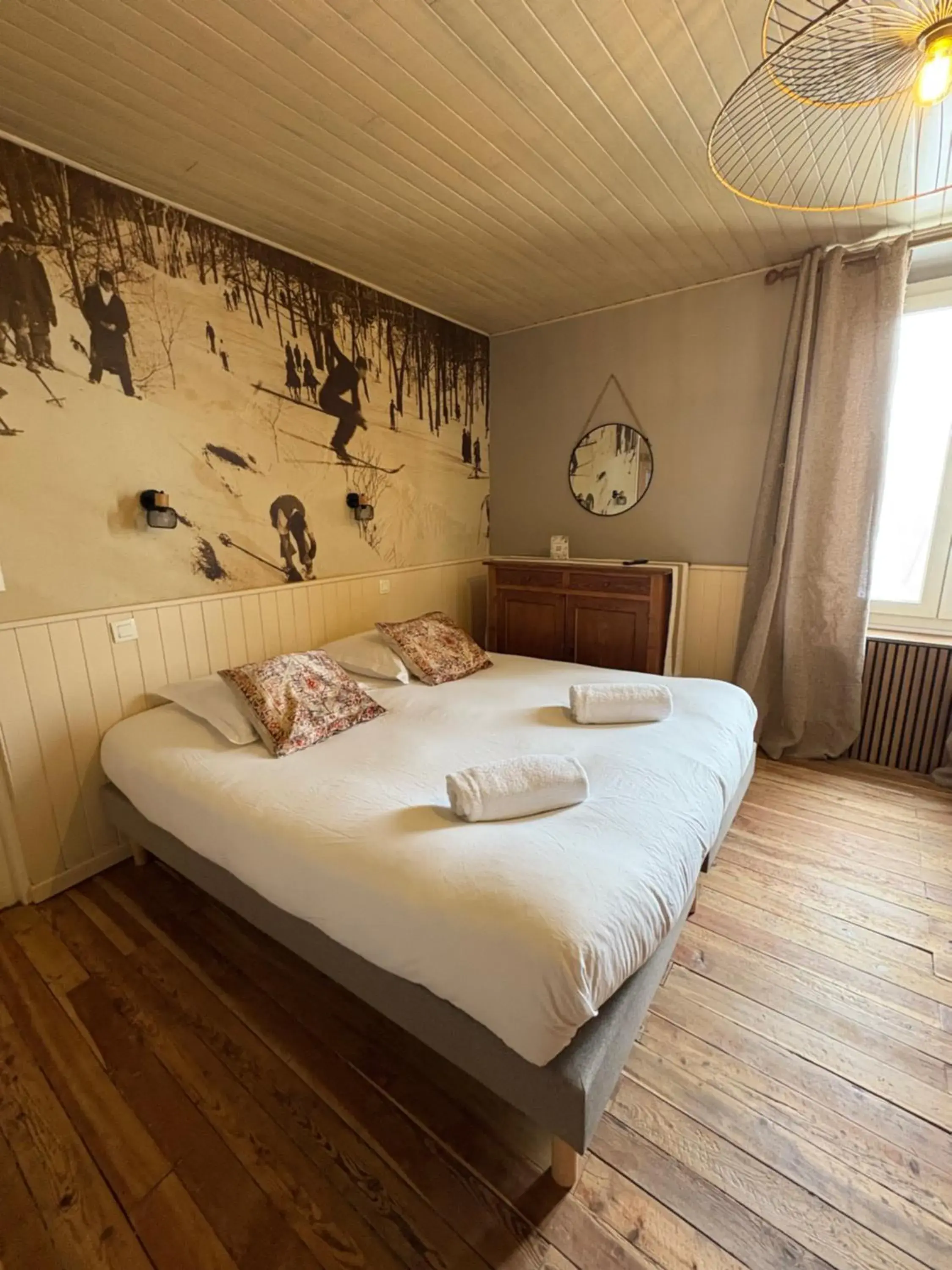 Family Room with Private Bathroom and shared toilet in La Petite Auberge Family Room with Private Bathroom and shared toilet in La Petite Auberge
