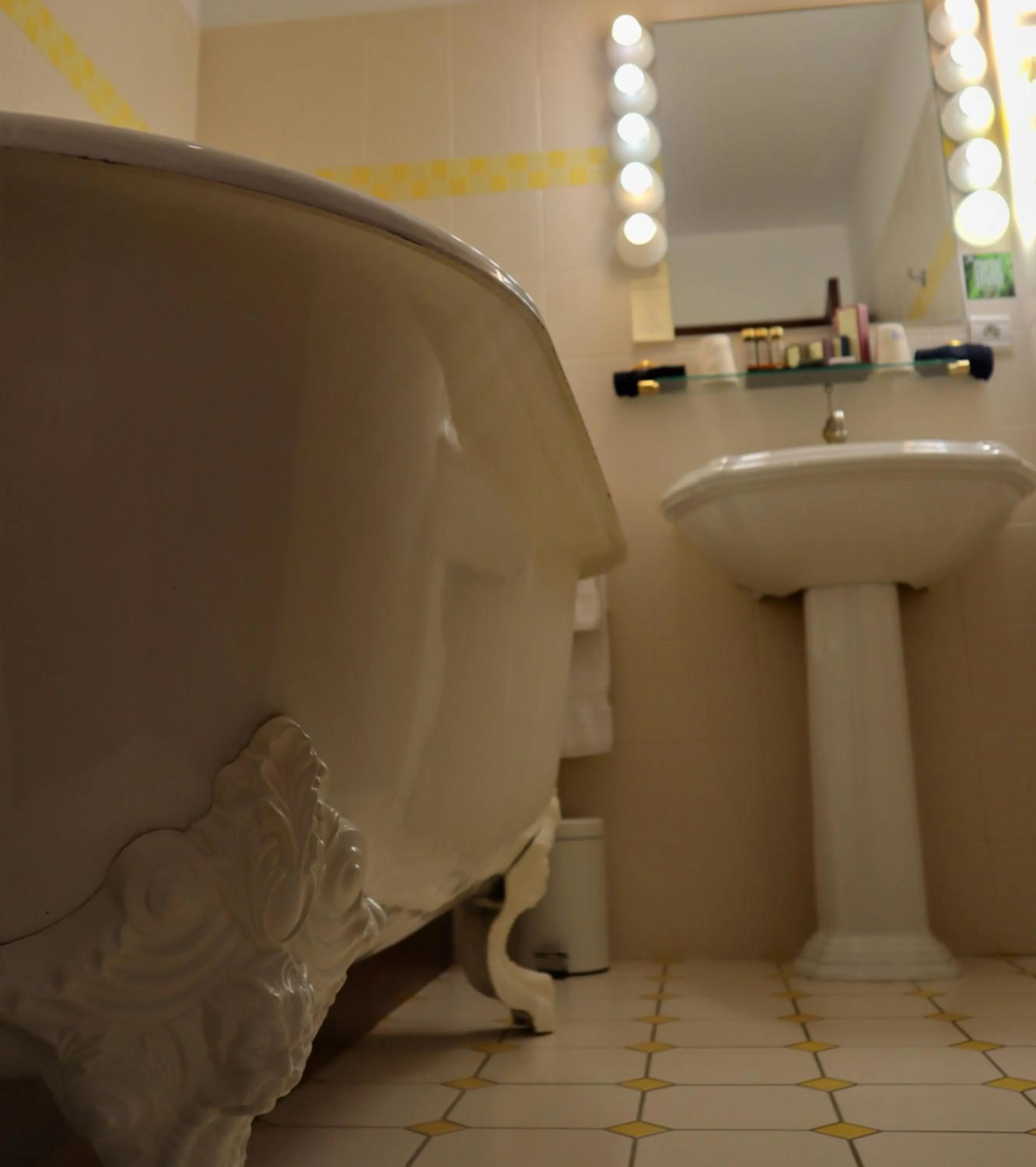 Bathroom in Château De La Caze Piscine & Spa - Ste Enimie