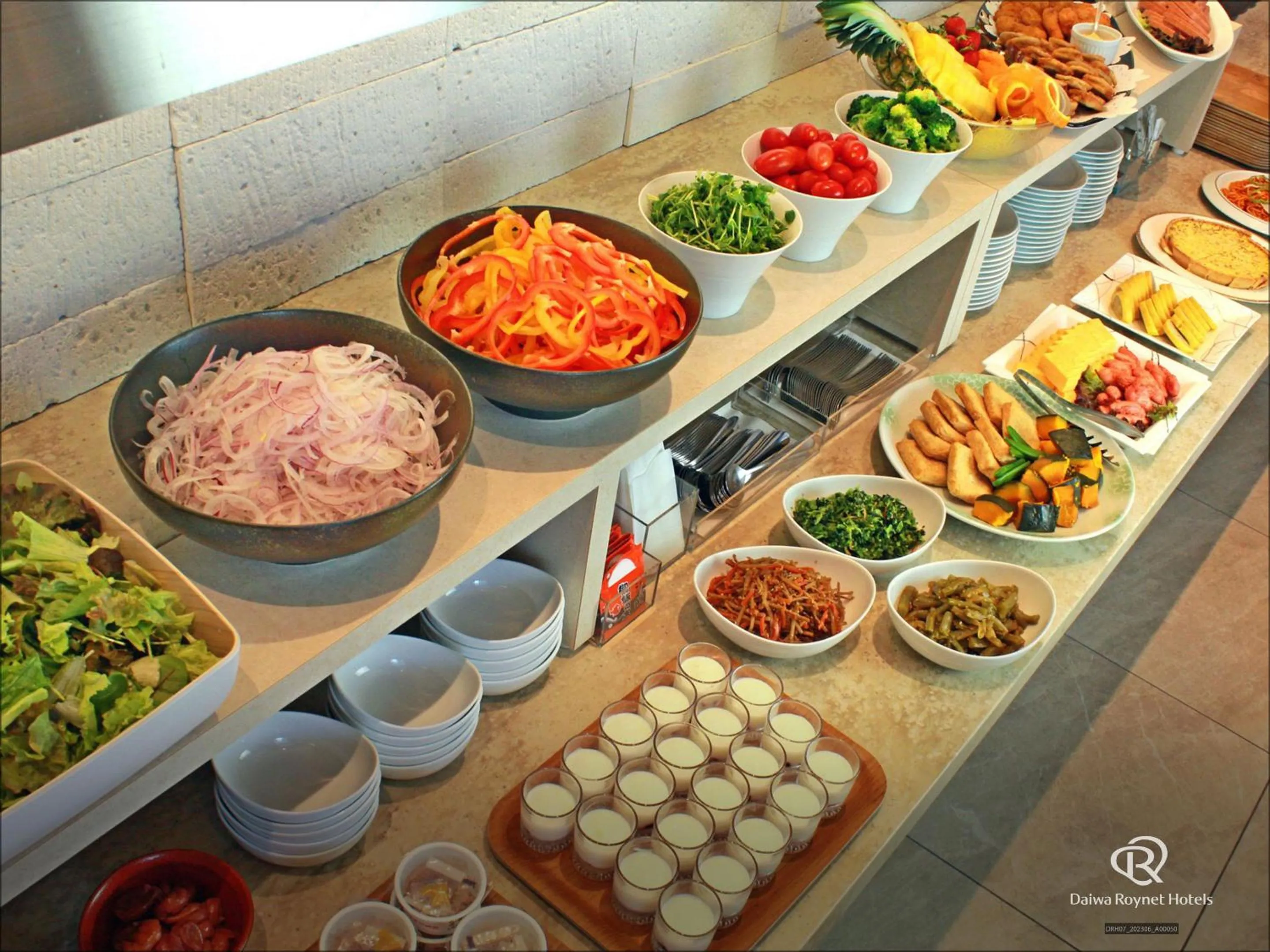Buffet breakfast in Daiwa Roynet Hotel Kumamoto Ginzadori PREMIER - former Daiwa Roynet Hotel Kumamoto Ginzadori