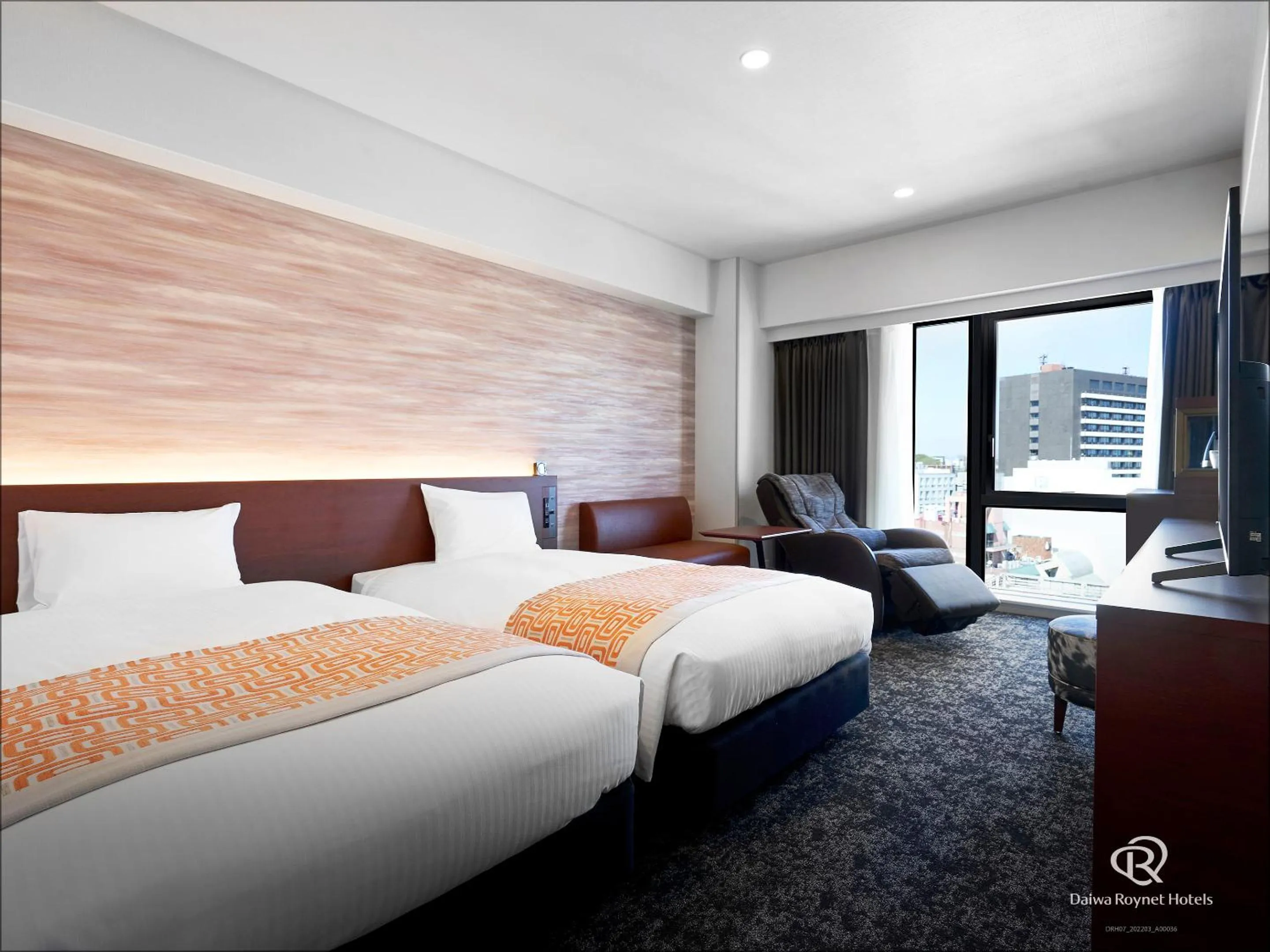 Bed in Daiwa Roynet Hotel Kumamoto Ginzadori PREMIER - former Daiwa Roynet Hotel Kumamoto Ginzadori