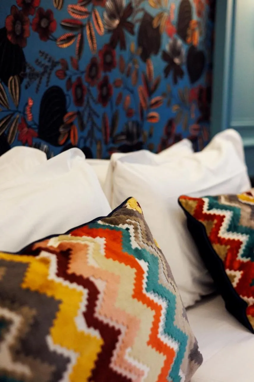 Bed in Hotel de Fleurie - Saint-Germain-des-Pres