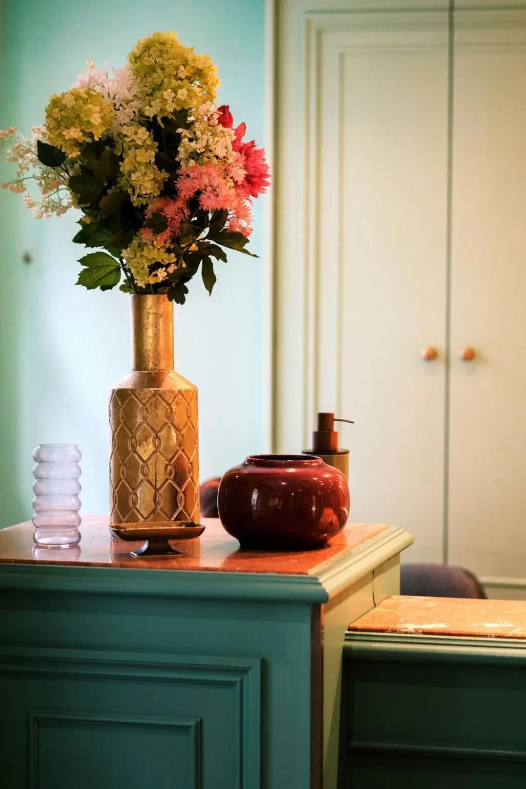 Lobby or reception in Hotel de Fleurie - Saint-Germain-des-Pres Lobby or reception in Hotel de Fleurie - Saint-Germain-des-Pres