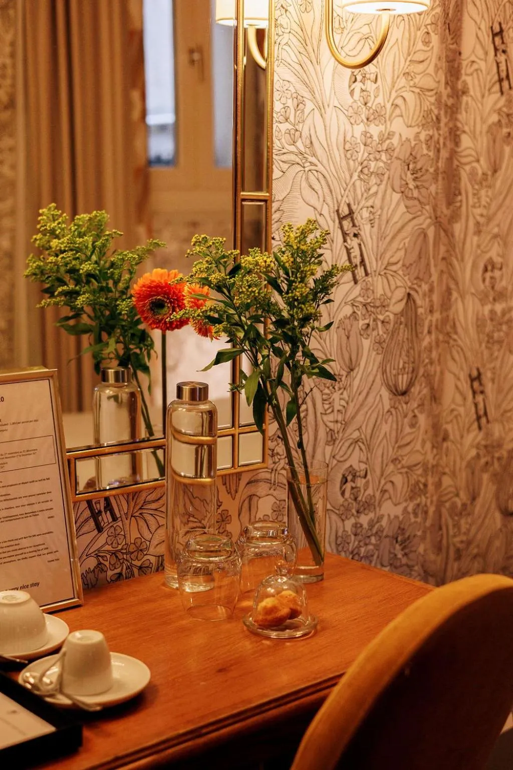Seating area in Hotel de Fleurie - Saint-Germain-des-Pres