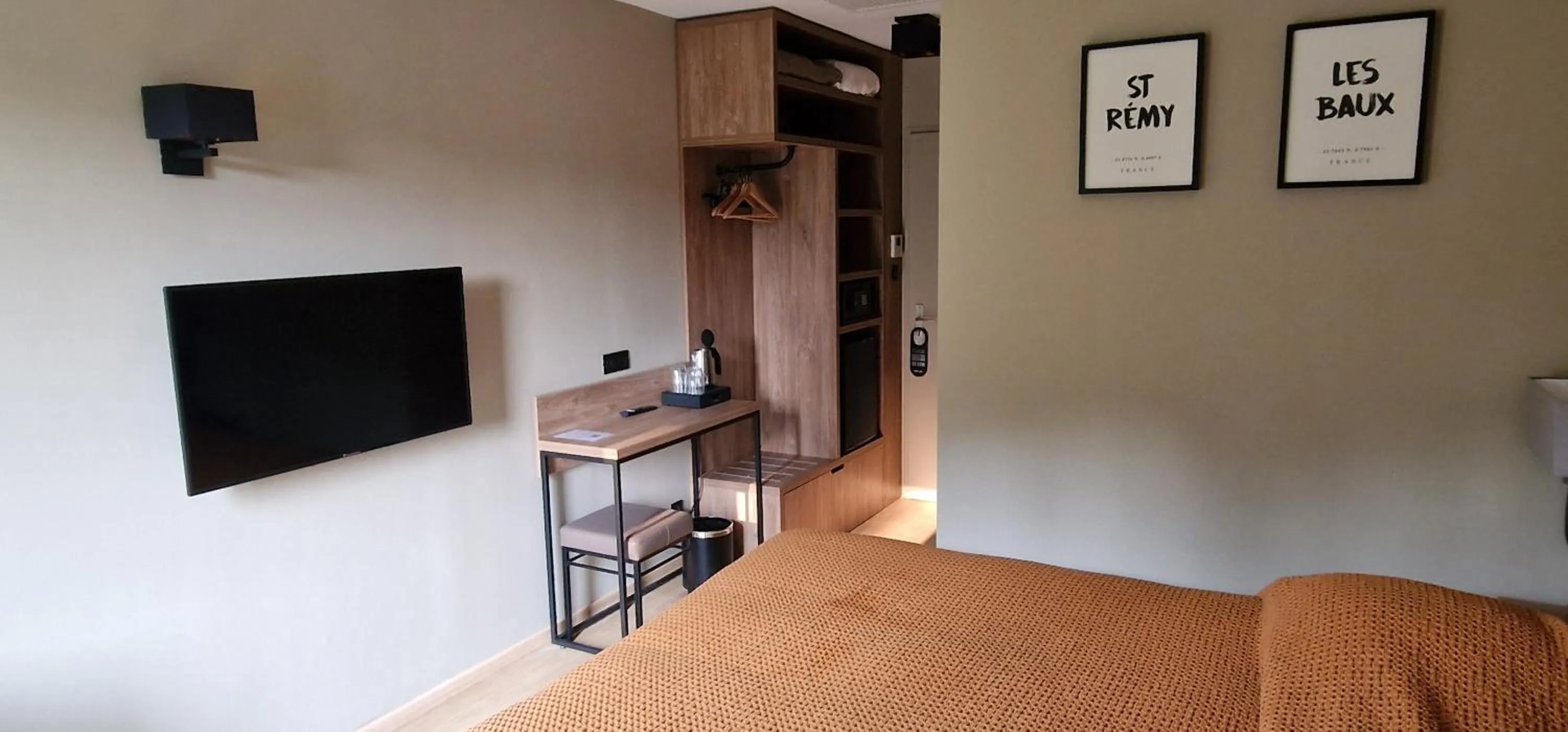 Bed in Hôtel l'Amandière