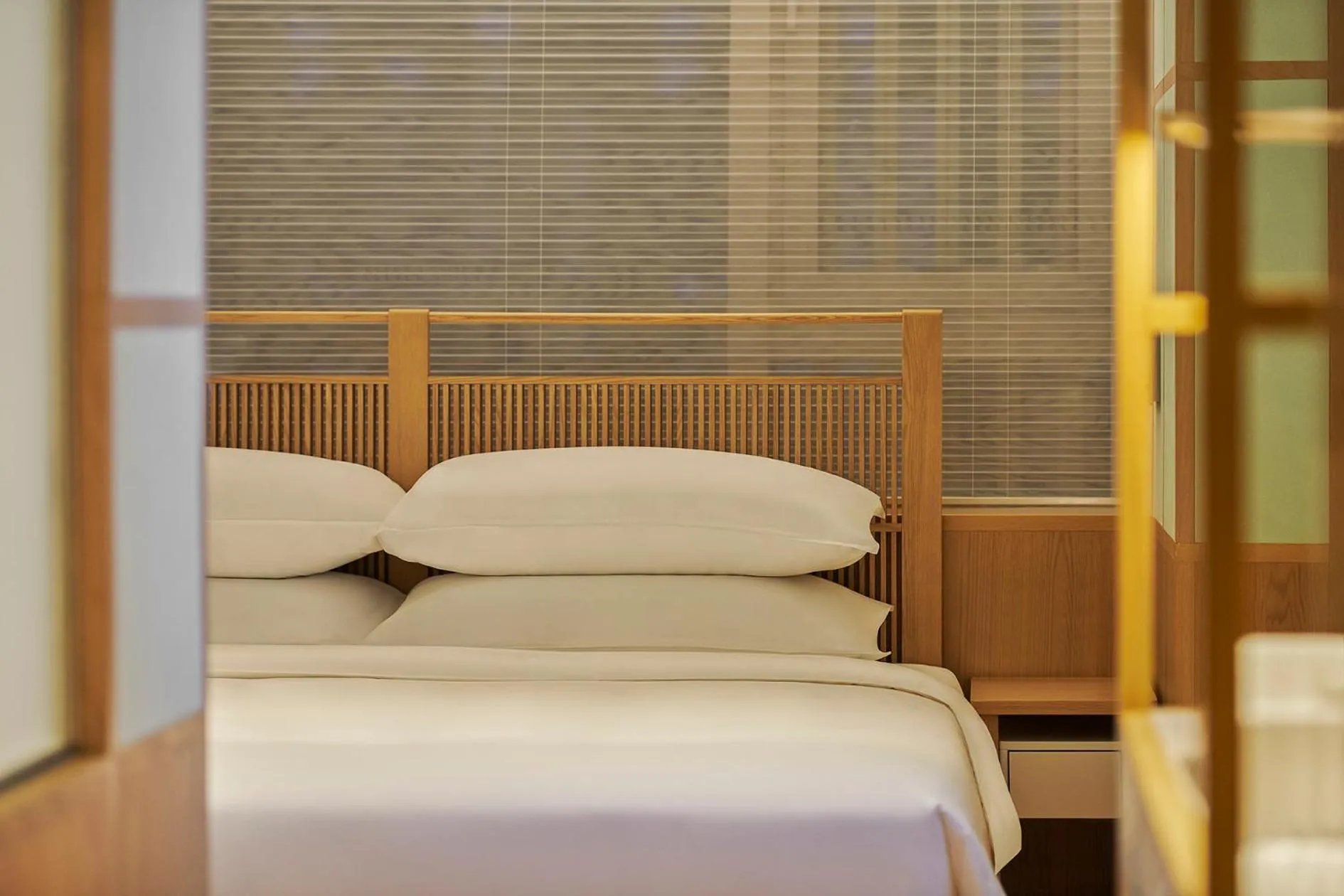 Bed in The Shàng by Artyzen Qiantan Shanghai