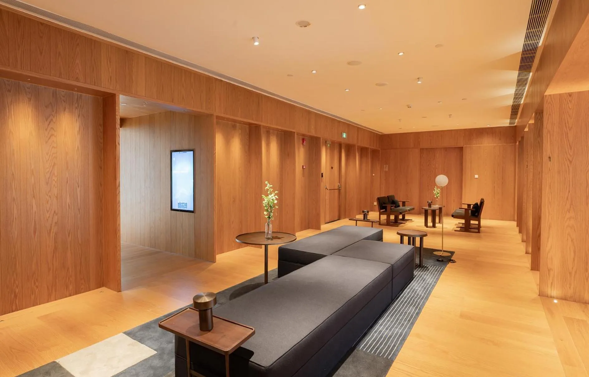 Business facilities in The Shàng by Artyzen Qiantan Shanghai