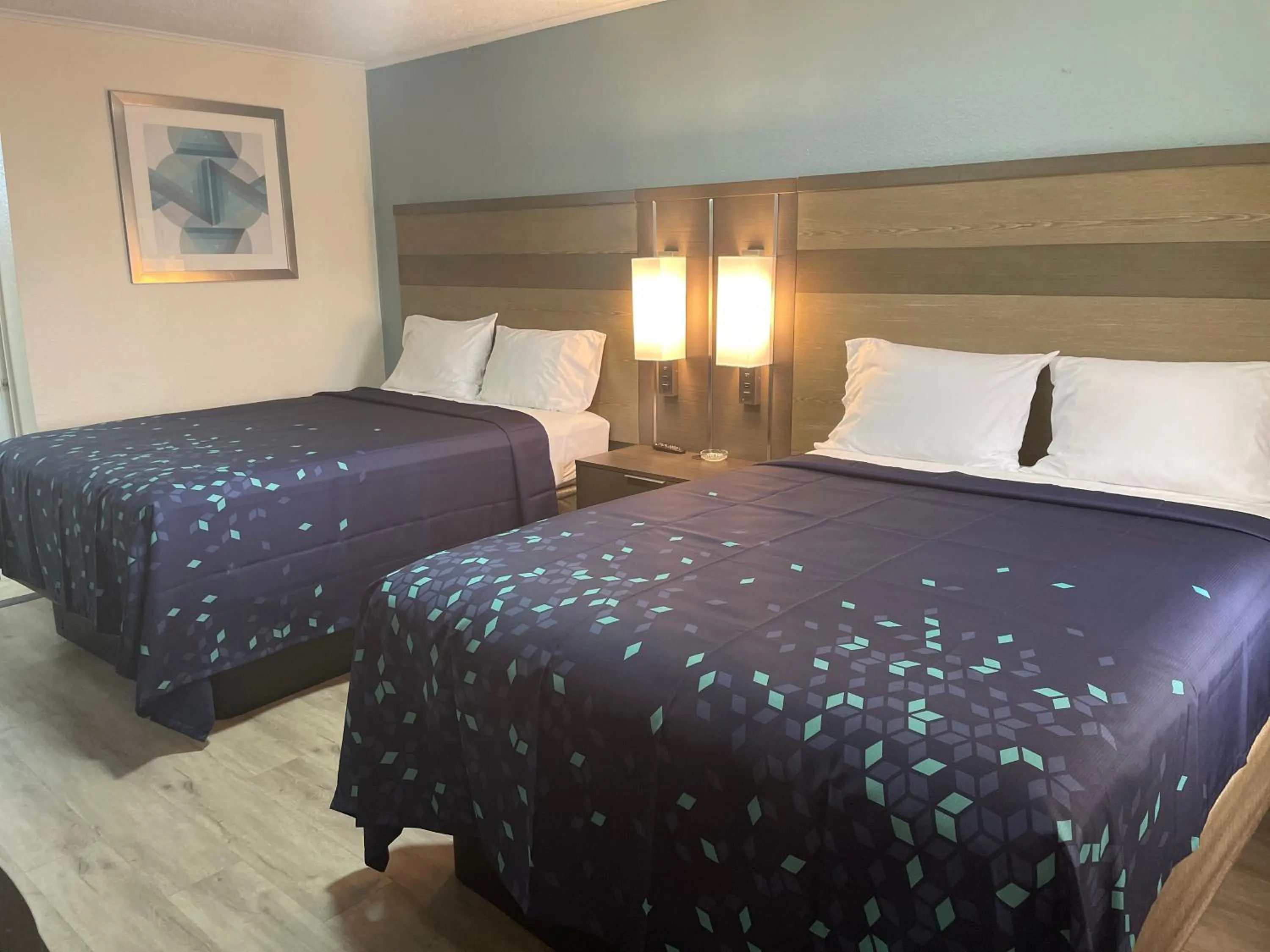 Bed in Executive Inn & Suites