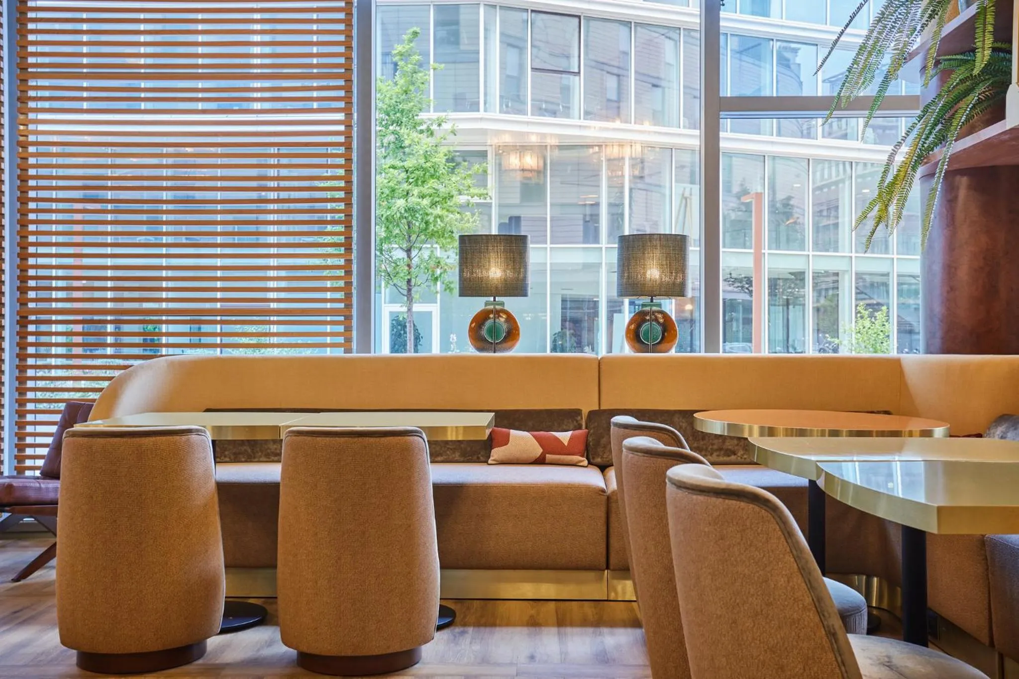 Restaurant/places to eat in voco Paris - Porte de Clichy by IHG