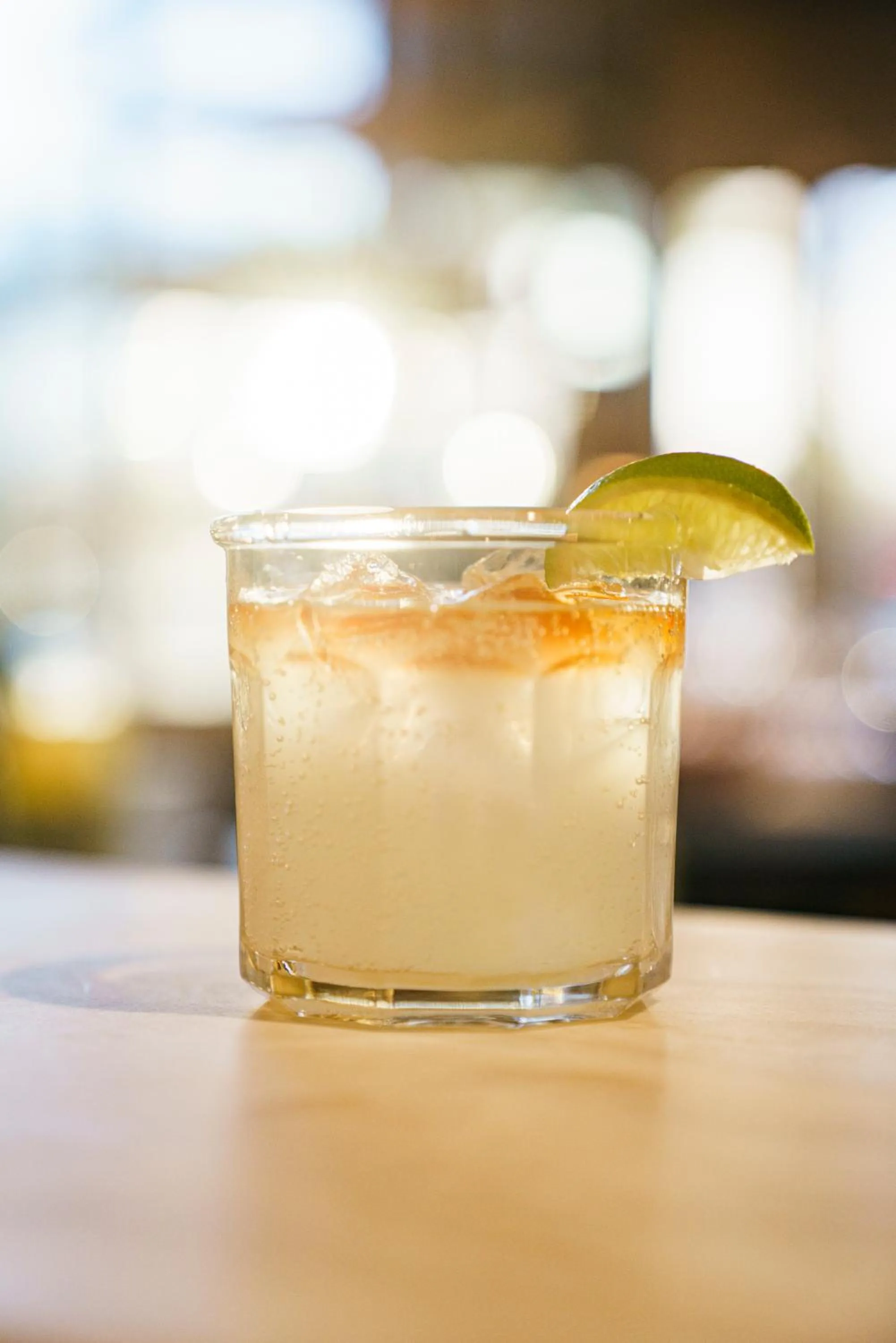 Lounge or bar in voco Paris - Porte de Clichy by IHG