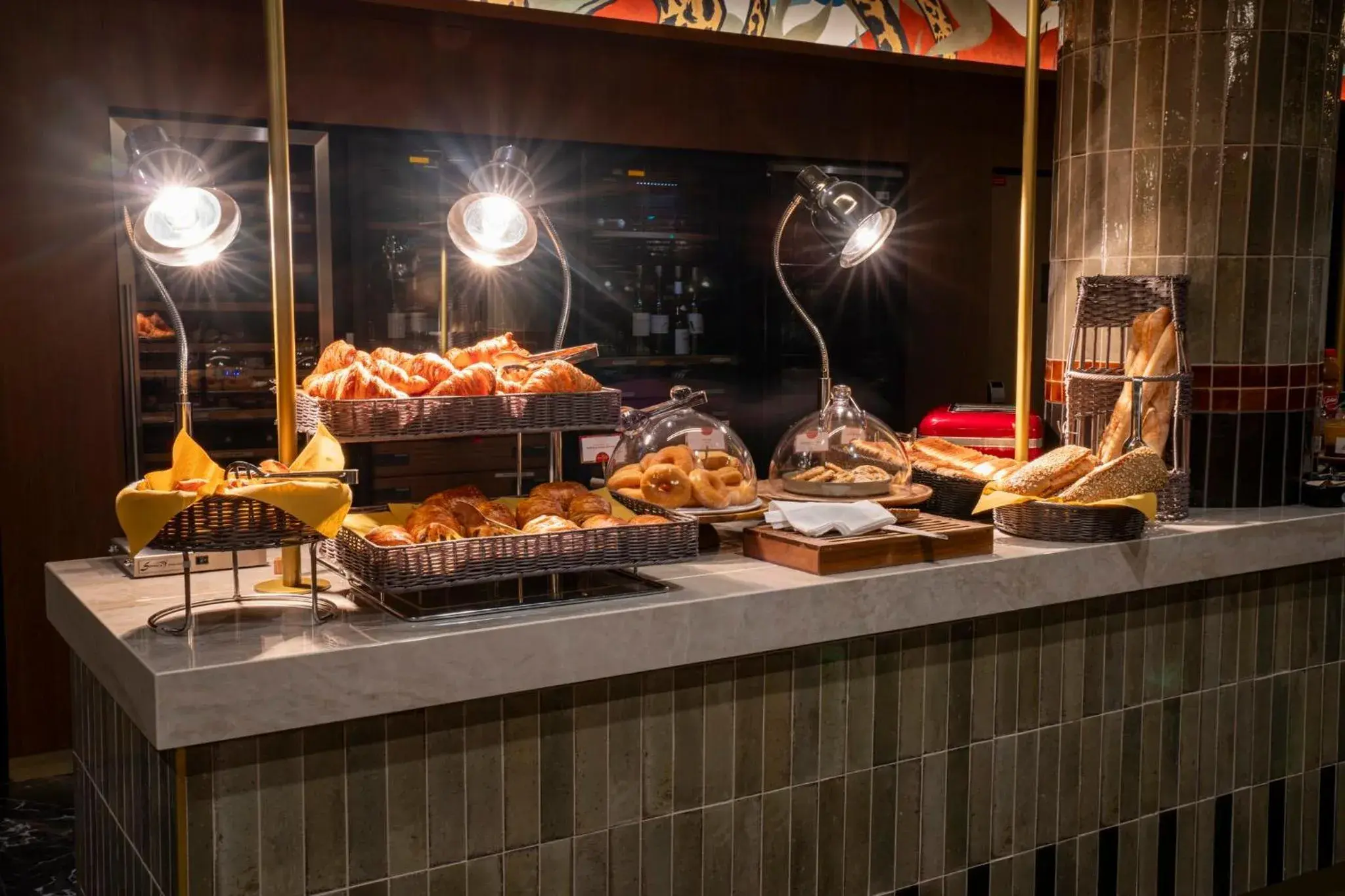 Breakfast in voco Paris - Porte de Clichy, an IHG Hotel