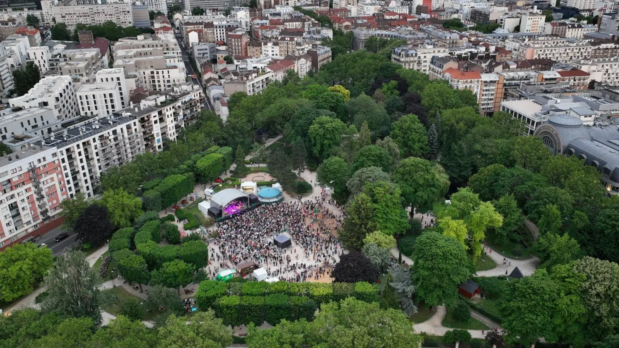 Nearby landmark, Bird's-eye View in voco Paris - Porte de Clichy, an IHG Hotel