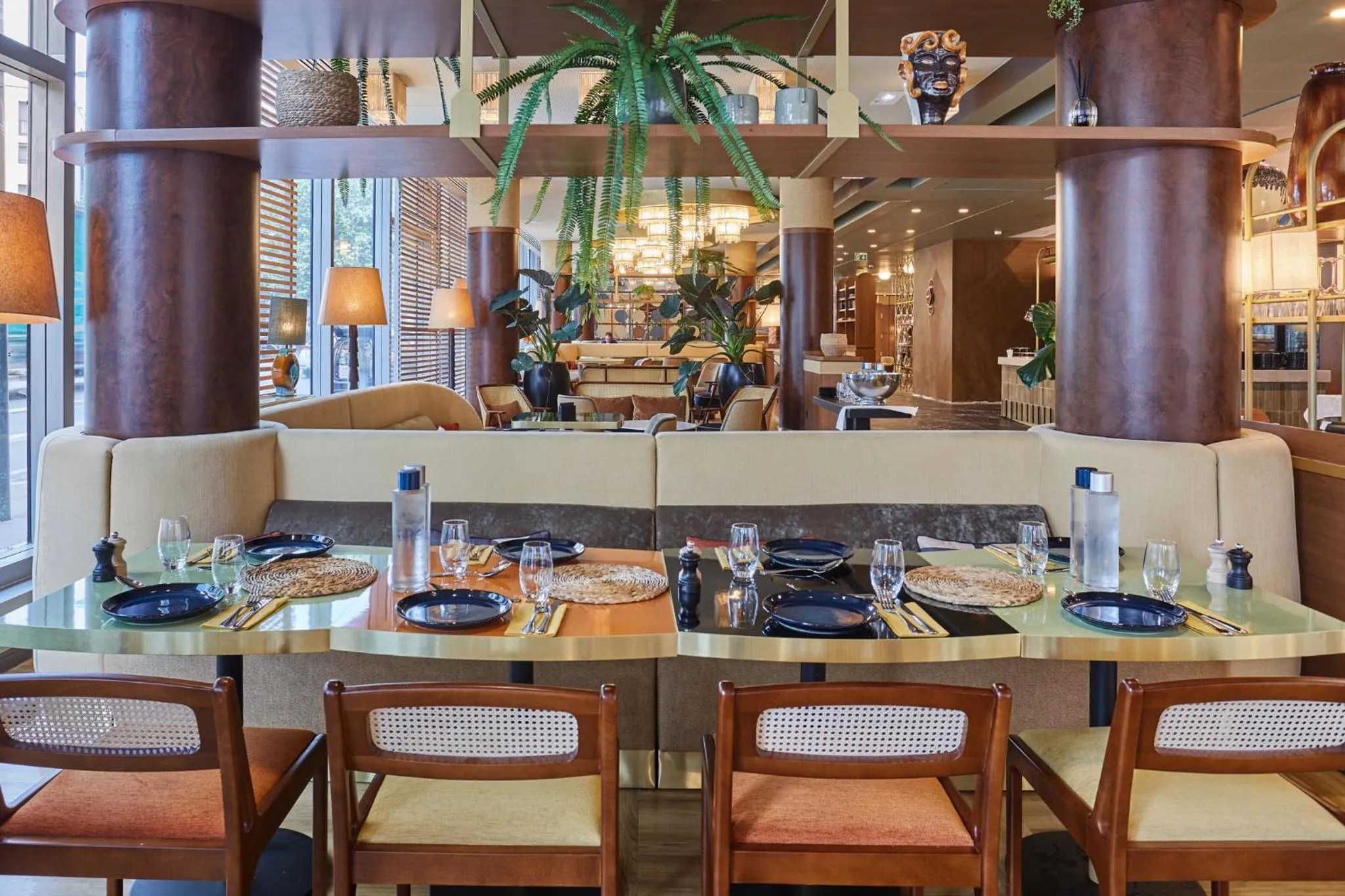 Restaurant/places to eat in voco Paris - Porte de Clichy by IHG