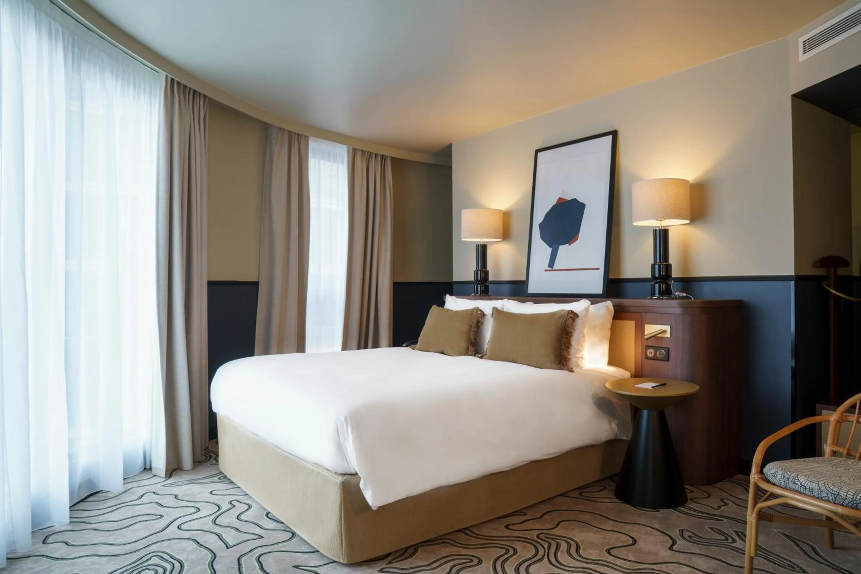 Bed in voco Paris - Porte de Clichy by IHG