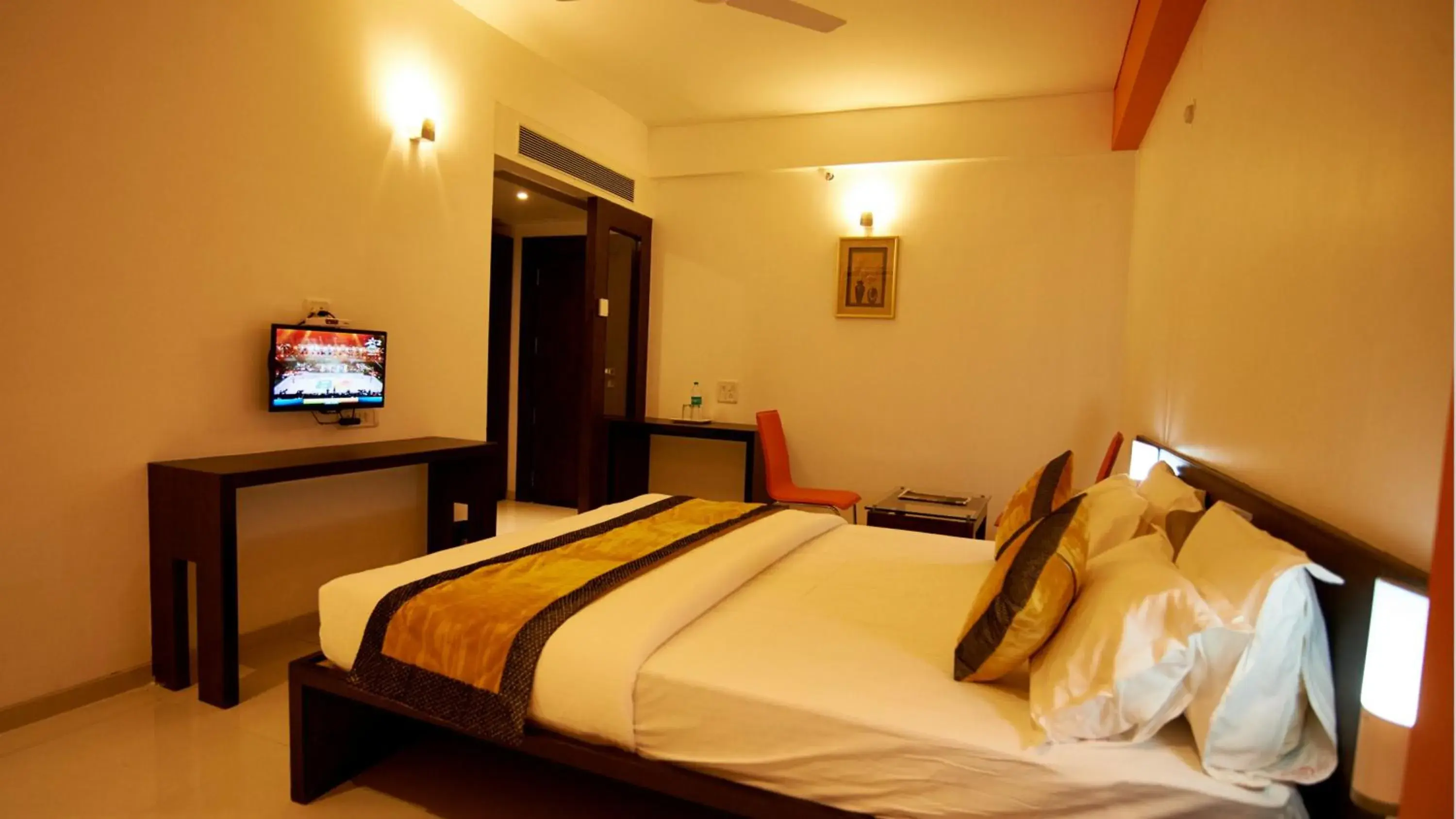 View (from property/room), Bed in HOTEL SAI NISARG View (from property/room), Bed in HOTEL SAI NISARG