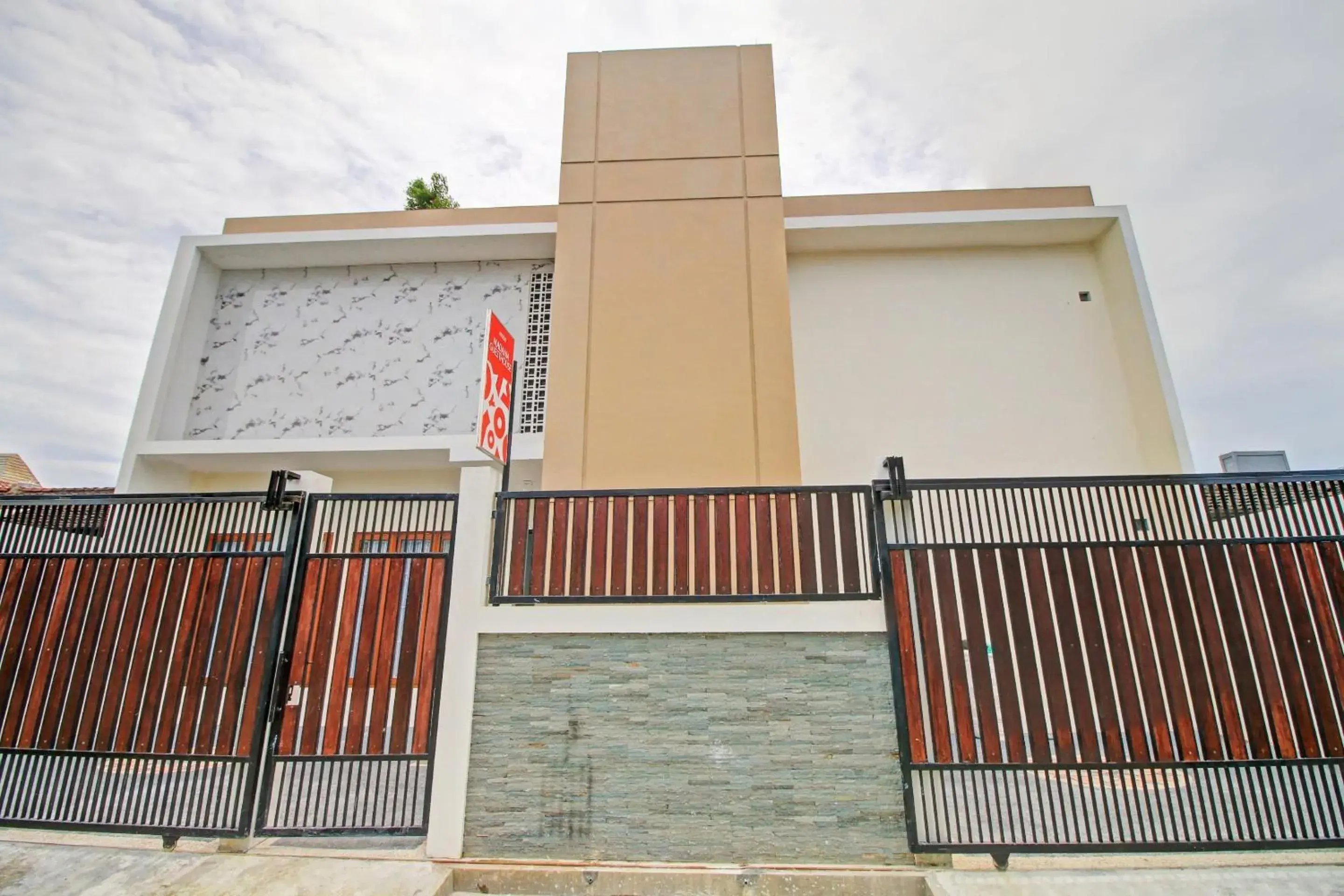 Hotel O Madania Guesthouse Syariah Hotel O Madania Guesthouse Syariah