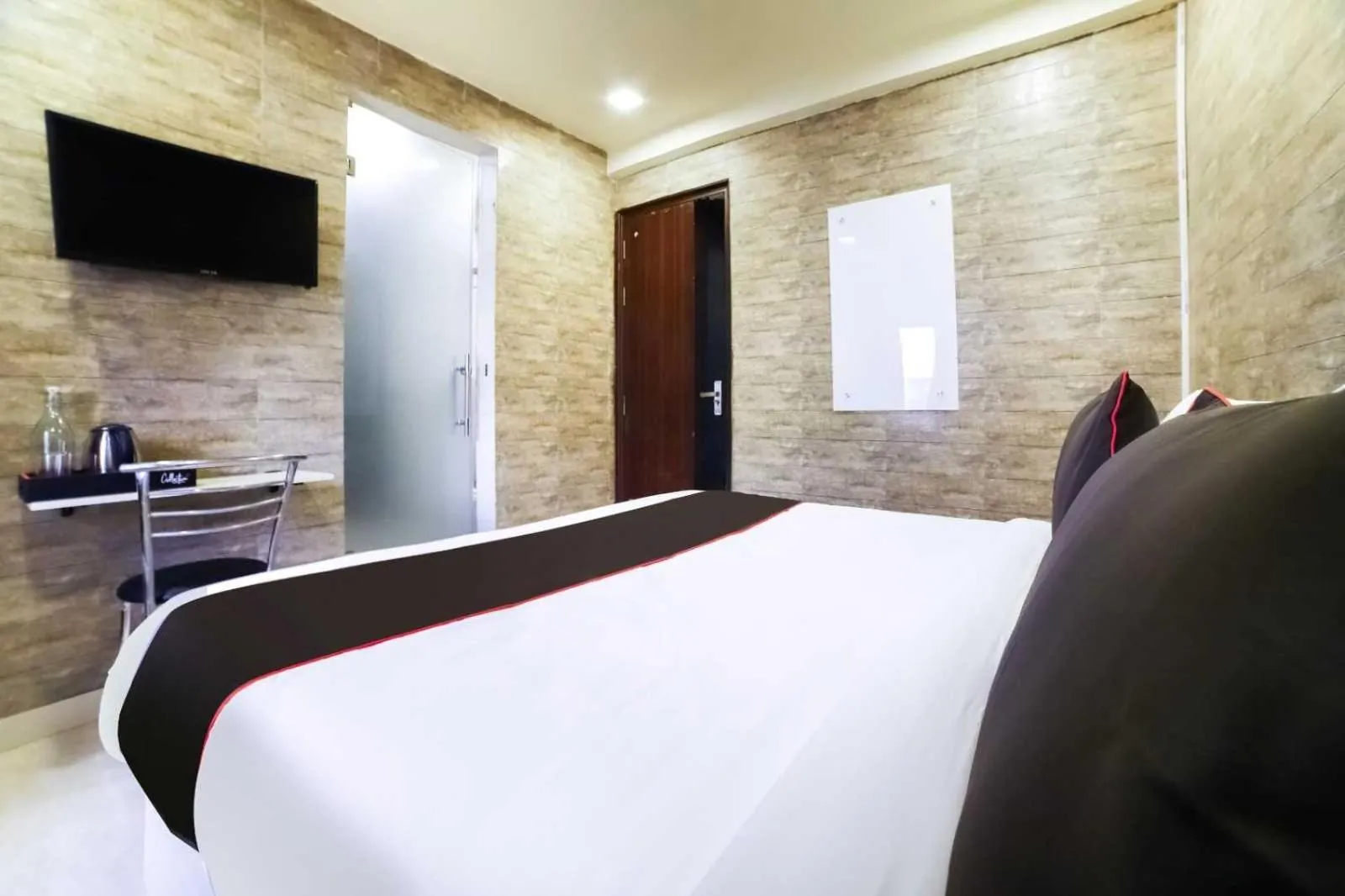 Bedroom, Bed in Hotel O Urban villa