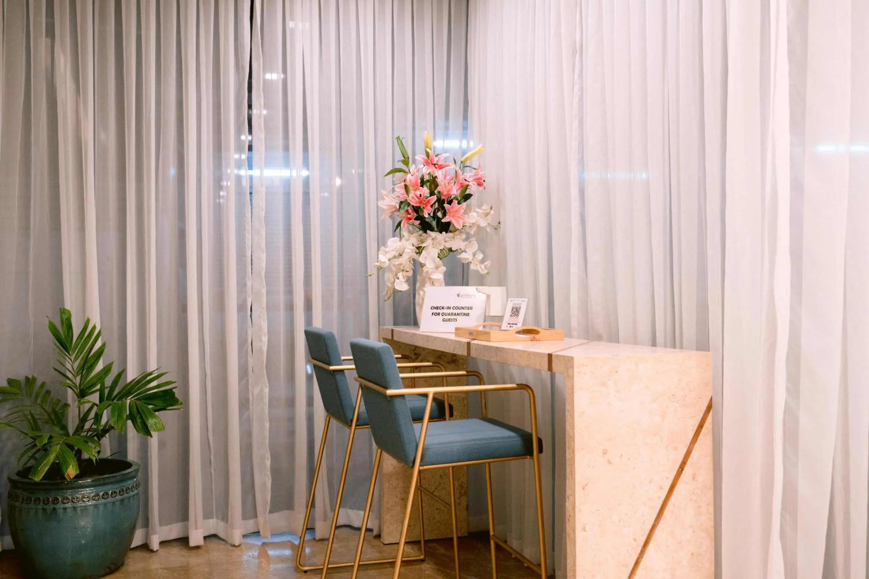 Business facilities in Goldberry Suites and Hotel Cebu