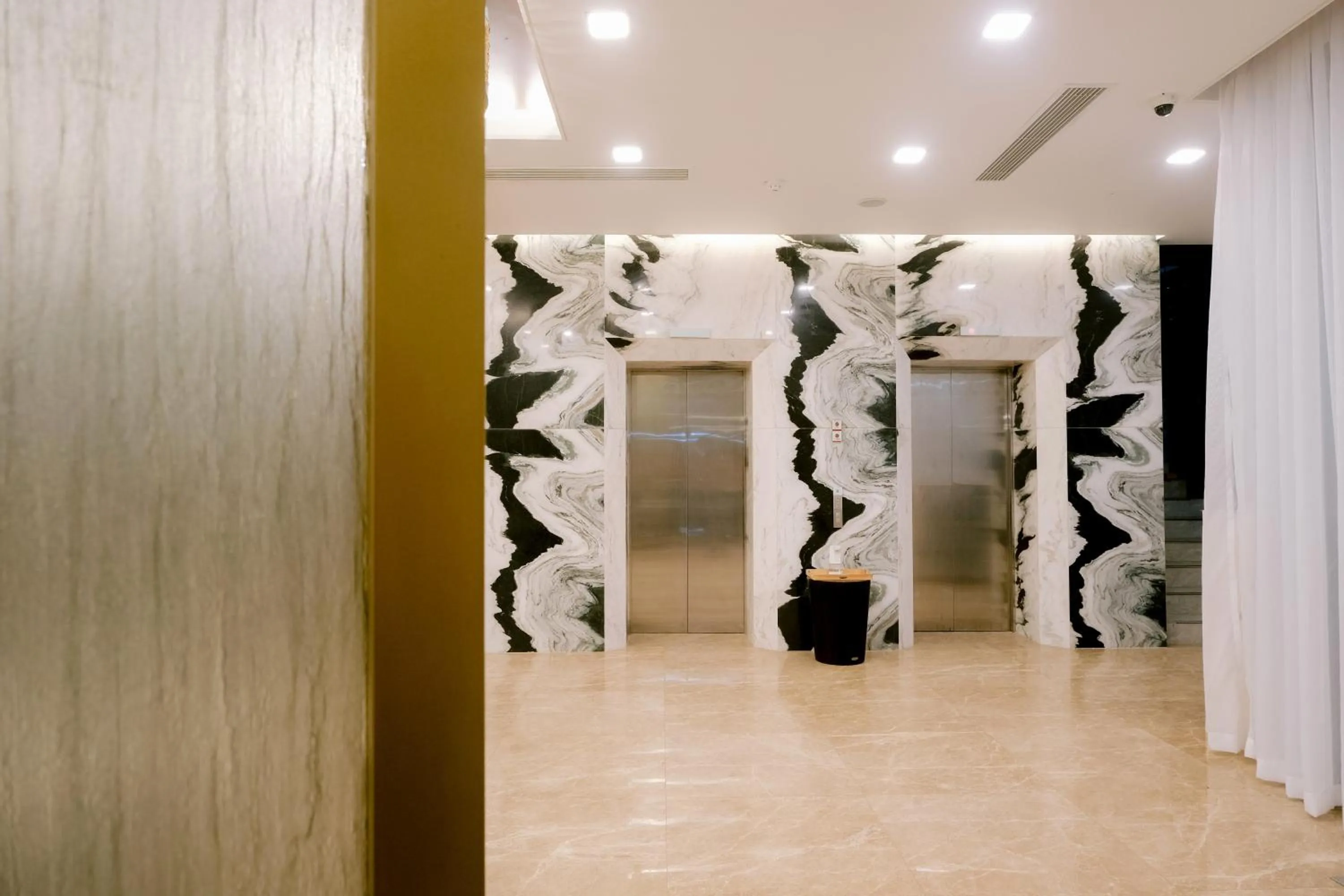 elevator in Goldberry Suites and Hotel Cebu