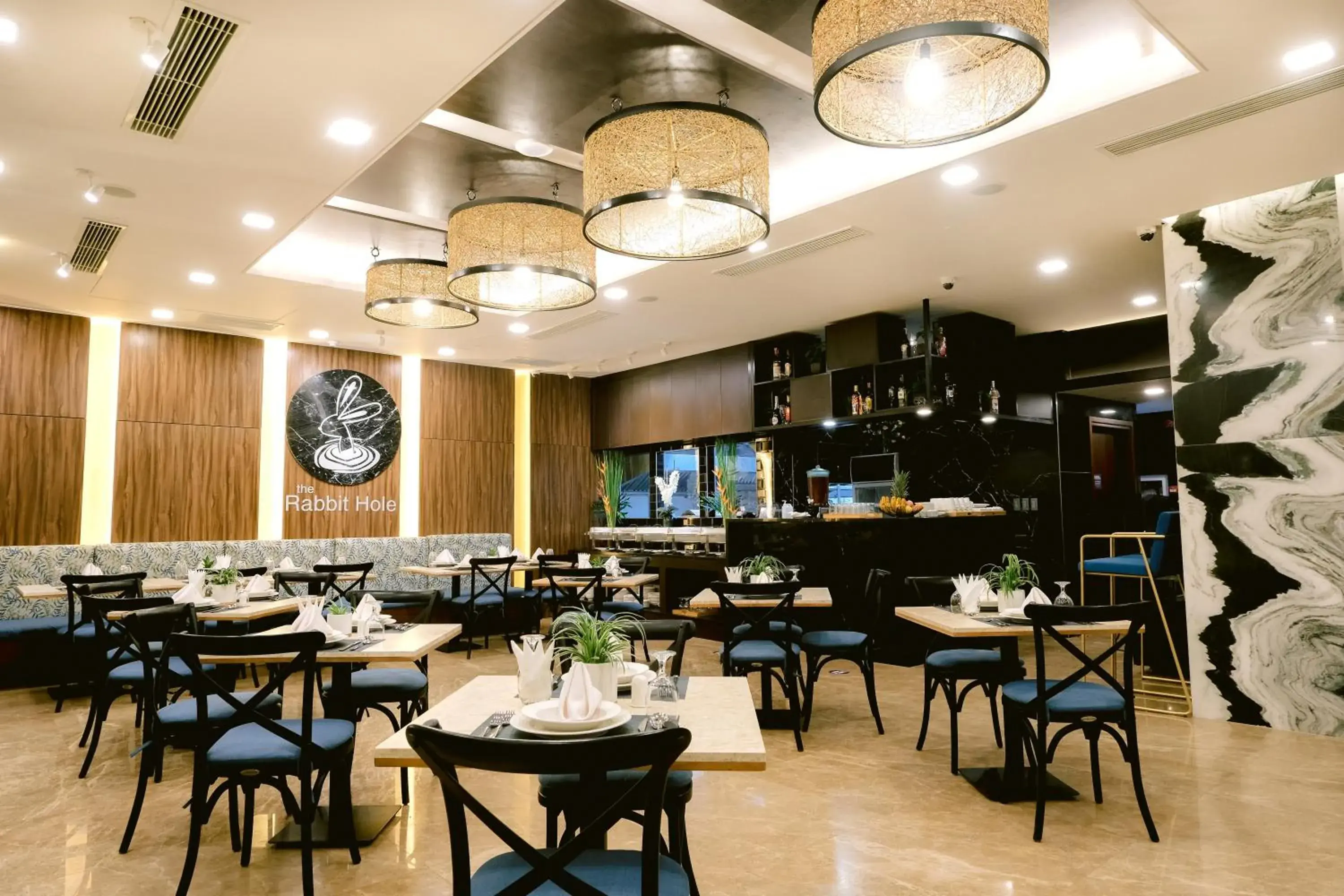 Restaurant/places to eat in Goldberry Suites and Hotel Cebu Restaurant/places to eat in Goldberry Suites and Hotel Cebu