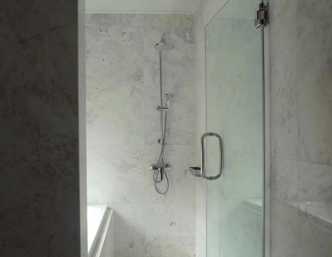 Bathroom in Baanrincome