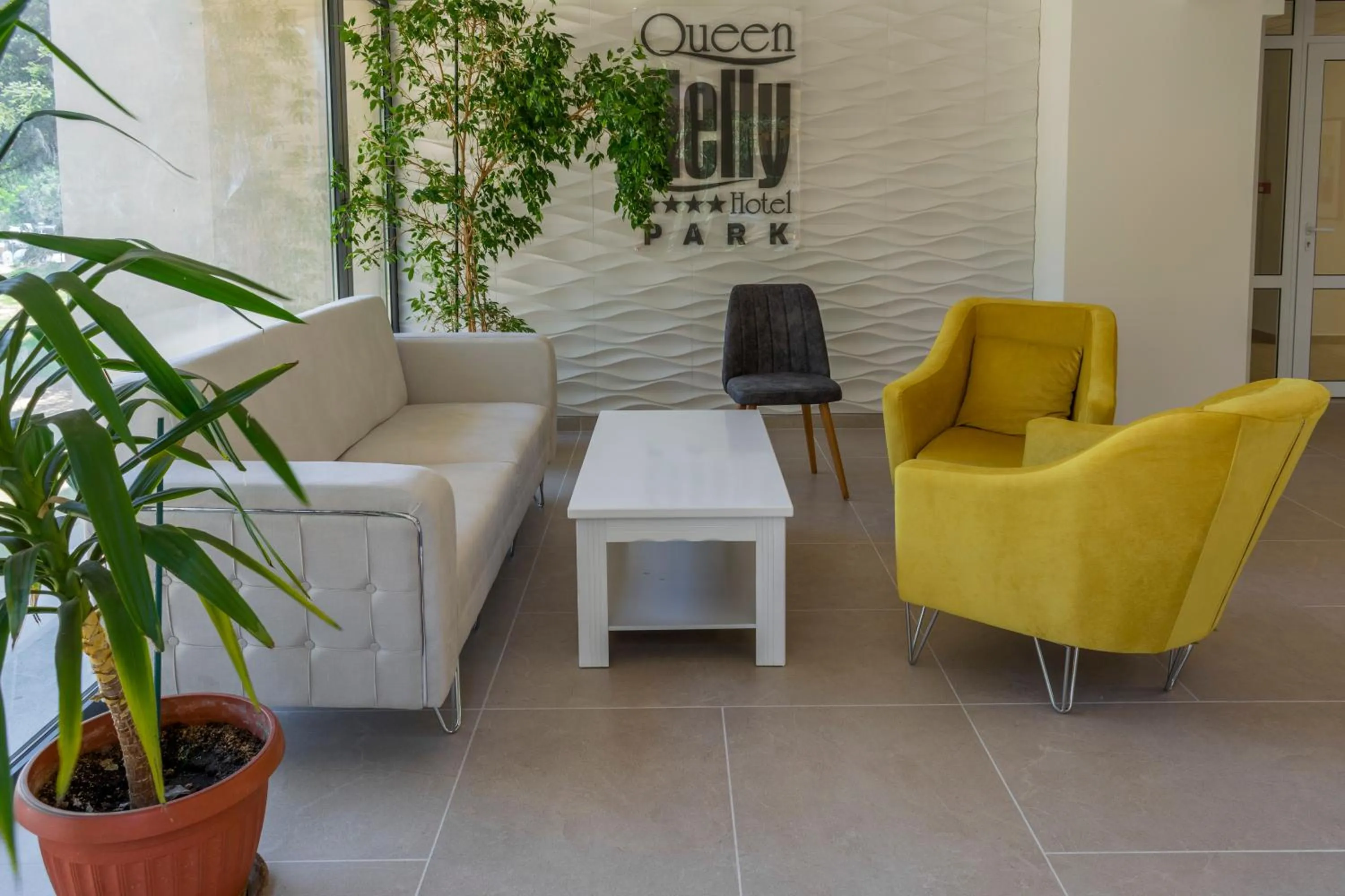 Lobby or reception in Queen Nelly Park