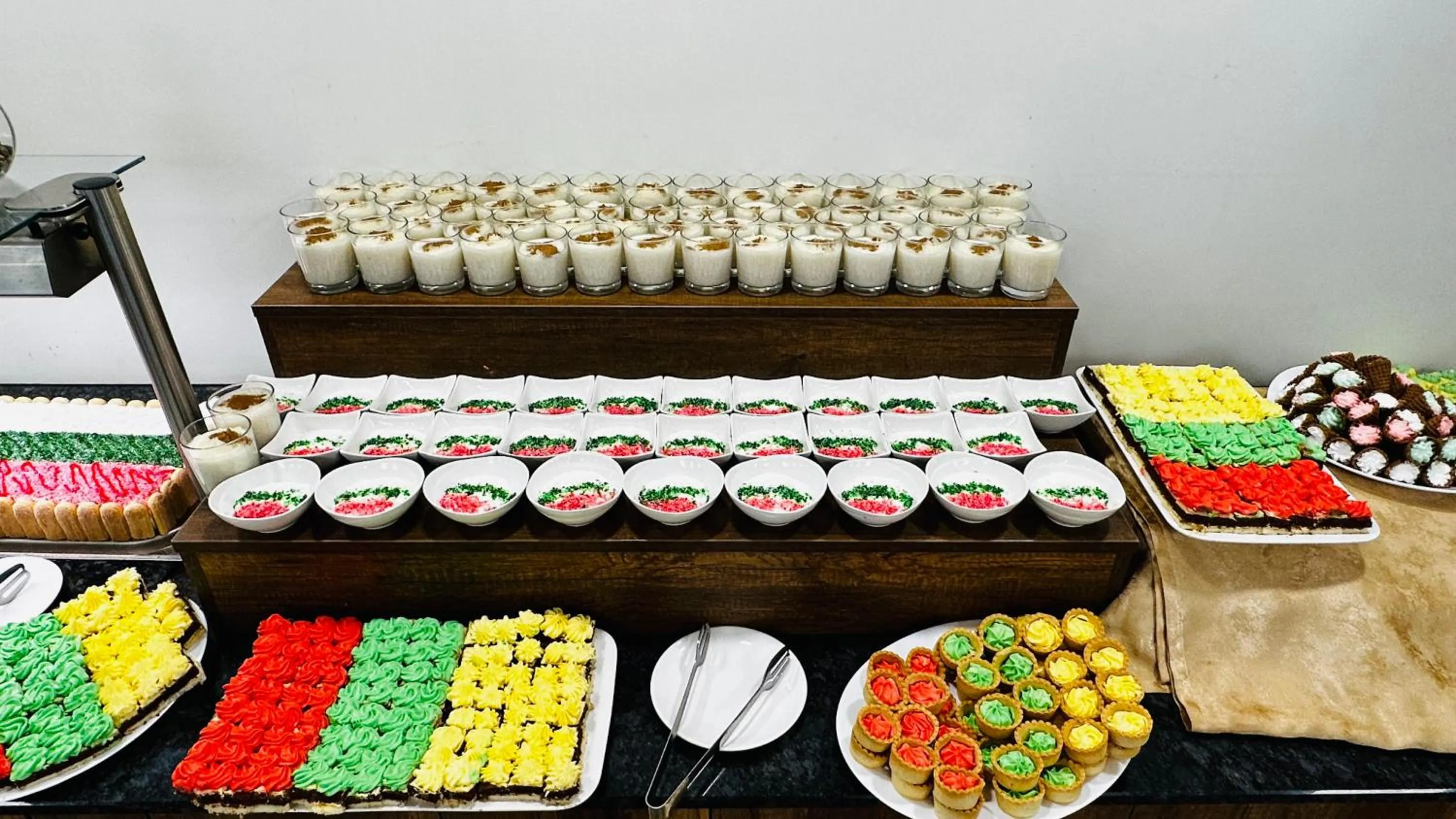 Dinner in Queen Nelly Park