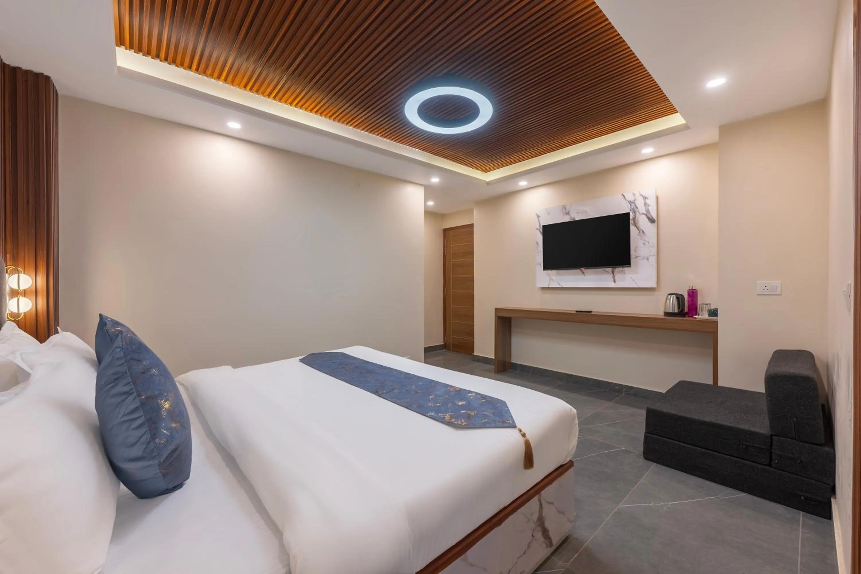 Bed in Snow Land Shimla