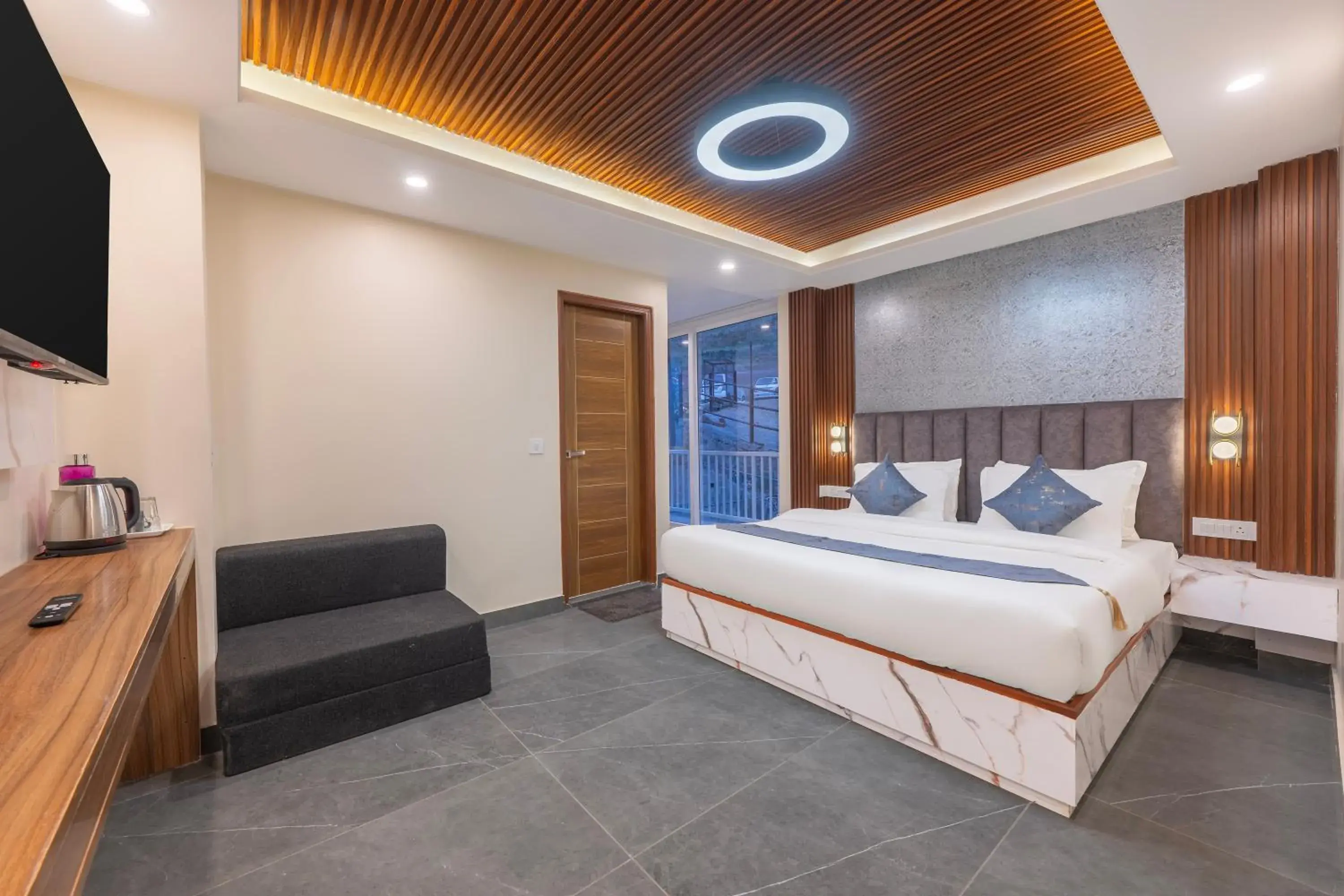 Bed in Snow Land Shimla Bed in Snow Land Shimla