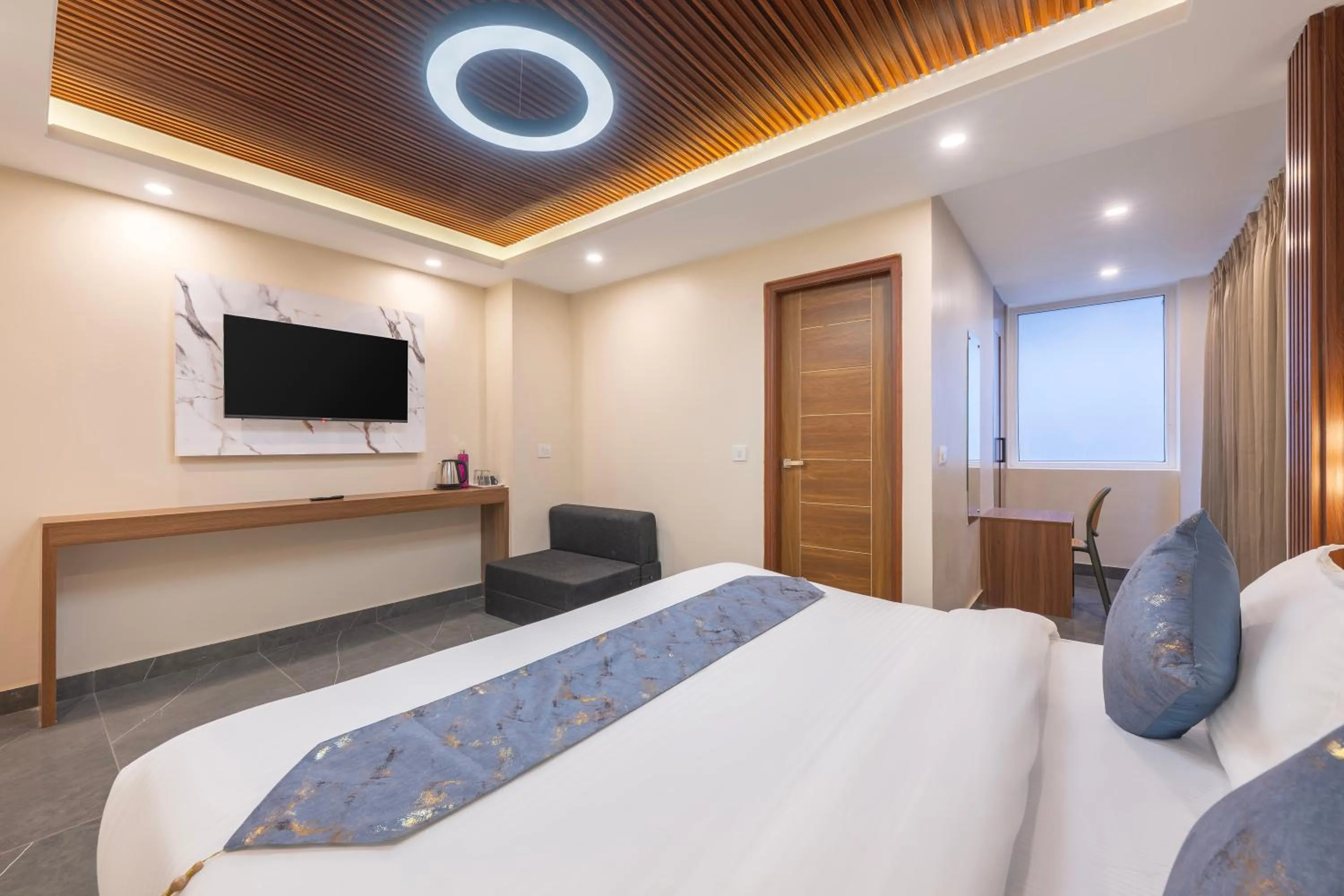 Bed in Snow Land Shimla