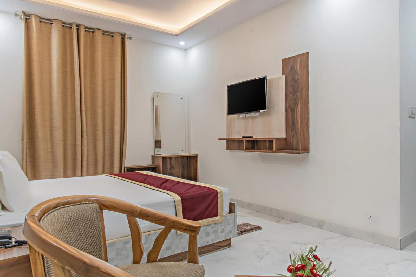 Bed in Snow Land Shimla